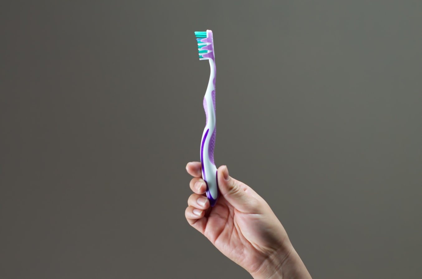 Une brosse à dents. l Source : Unsplash