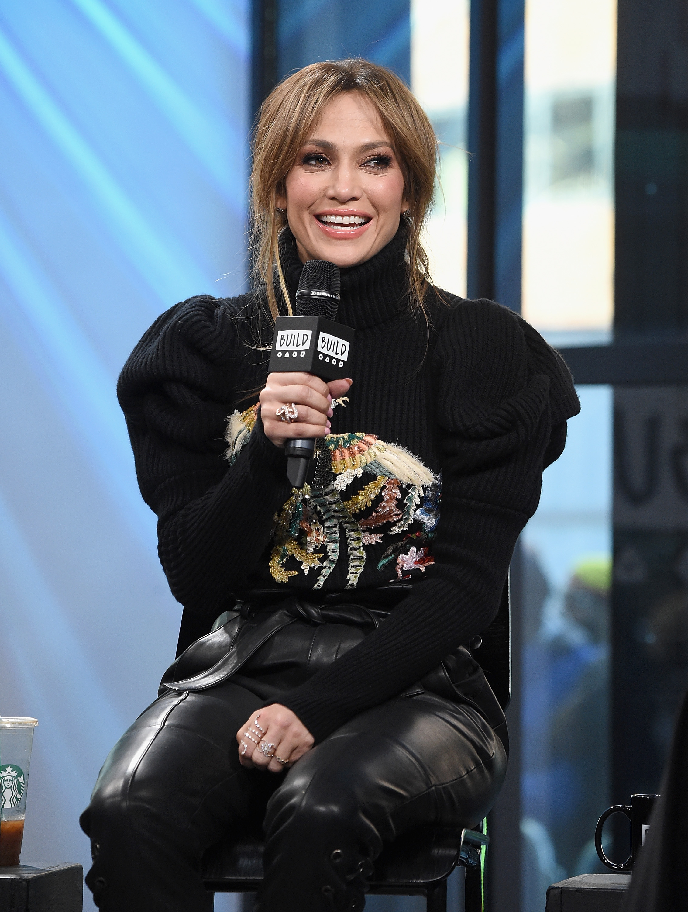 Jennifer Lopez au Build Studio à New York le 2 mars 2017 | Source : Getty Images