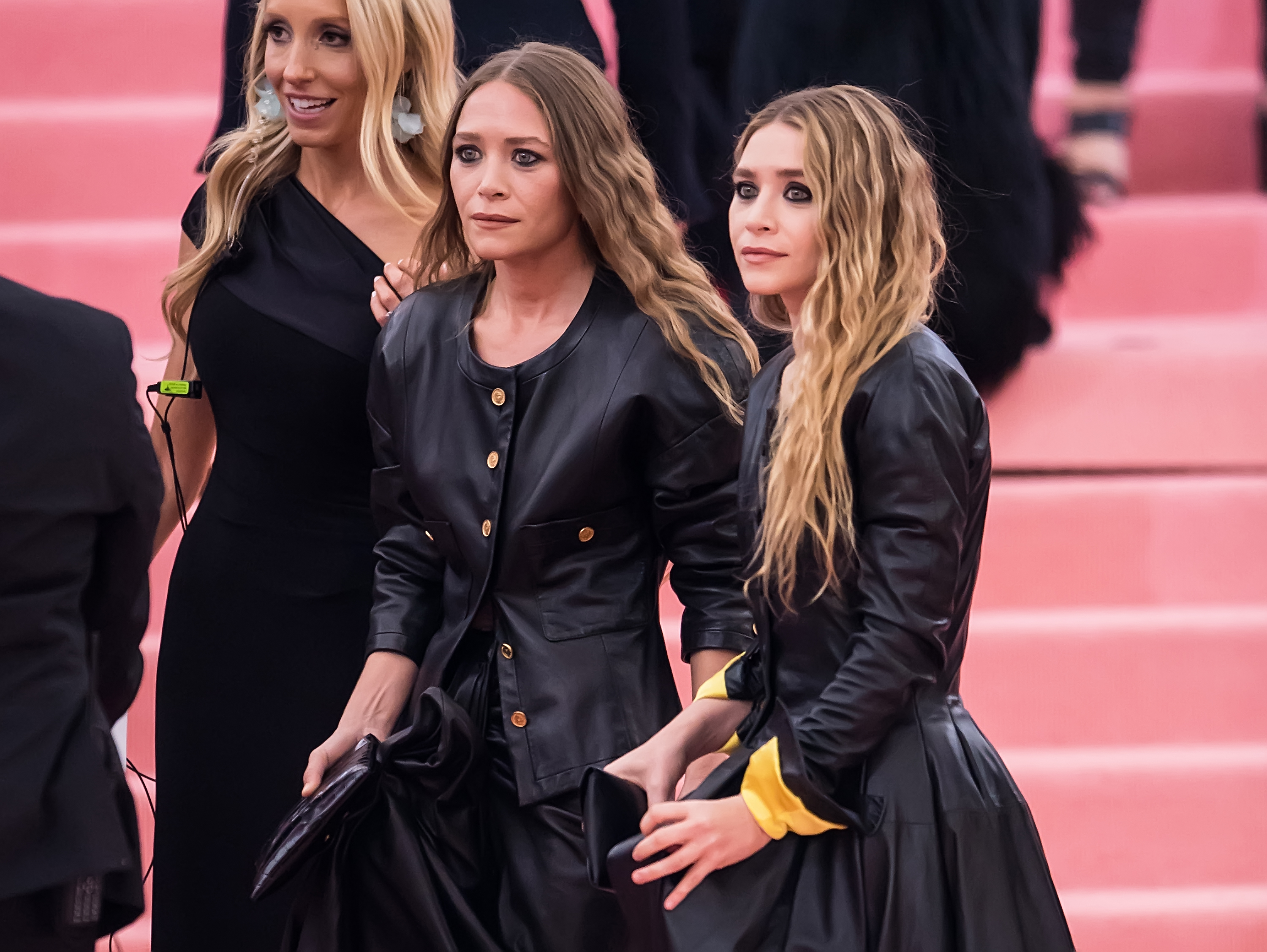 Mary-Kate et Ashley Olsen aux CFDA Fashion Awards le 3 juin 2019, à New York | Source : Getty Images