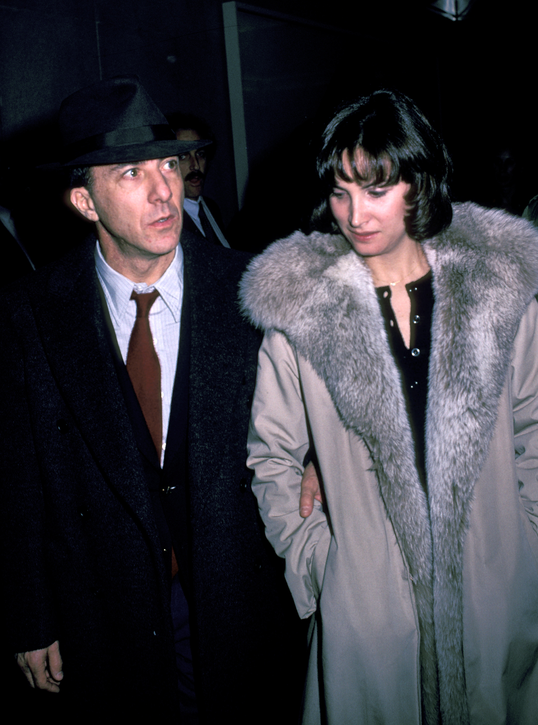 L'acteur et la femme lors de la projection de "The Falcon and The Snowman" à New York City le 28 janvier 1985. | Source : Getty Images