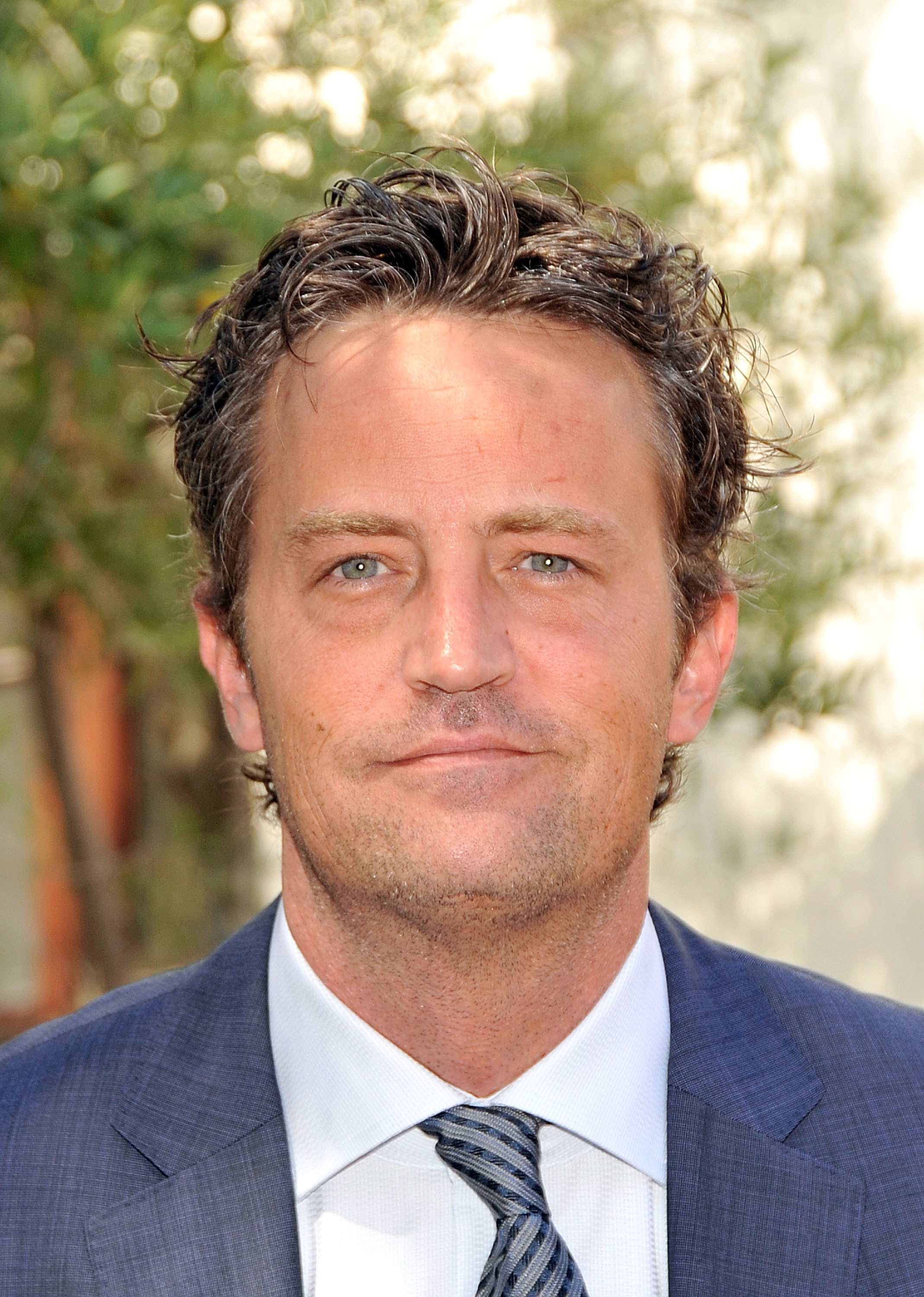 Matthew Perry au 13e déjeuner annuel de bienfaisance de la Fondation Lili Claire Garden Party, le 3 octobre 2010, à Brentwood, en Californie | Source : Getty Images