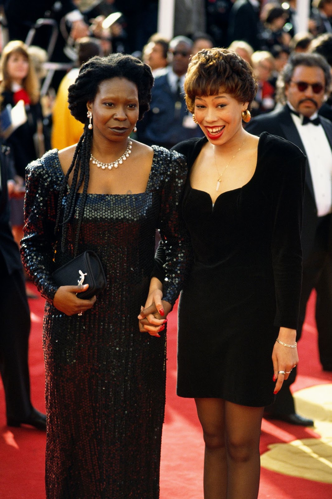 Whoopi Goldberg et Alex Martin lors de la 63e cérémonie des Oscars en 1991. | Source : Getty Images