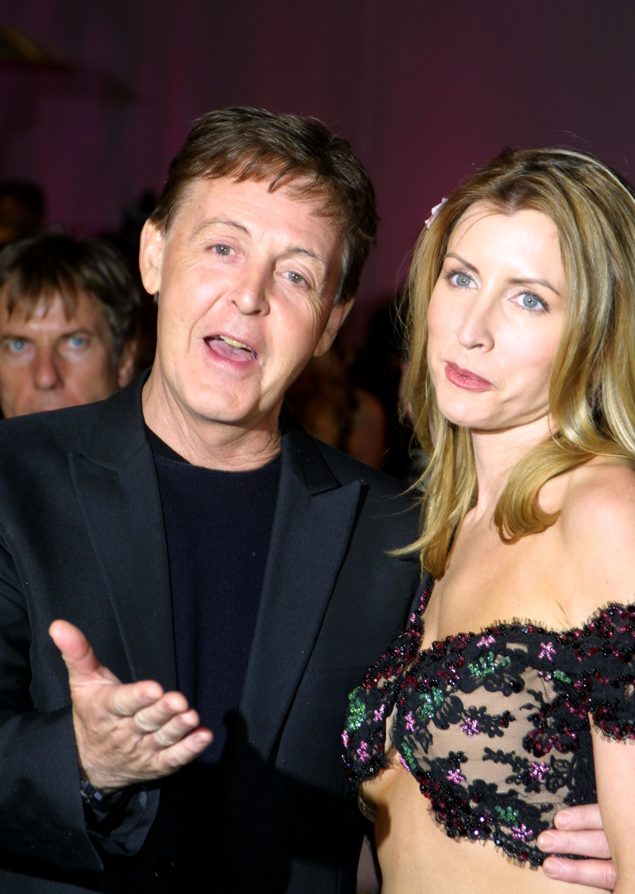 Paul McCartney et Heather Mills assistent à la soirée des Oscars 2002 de Vanity Fair le 24 mars 2002 à Beverly Hills, Californie | Source : Getty Images