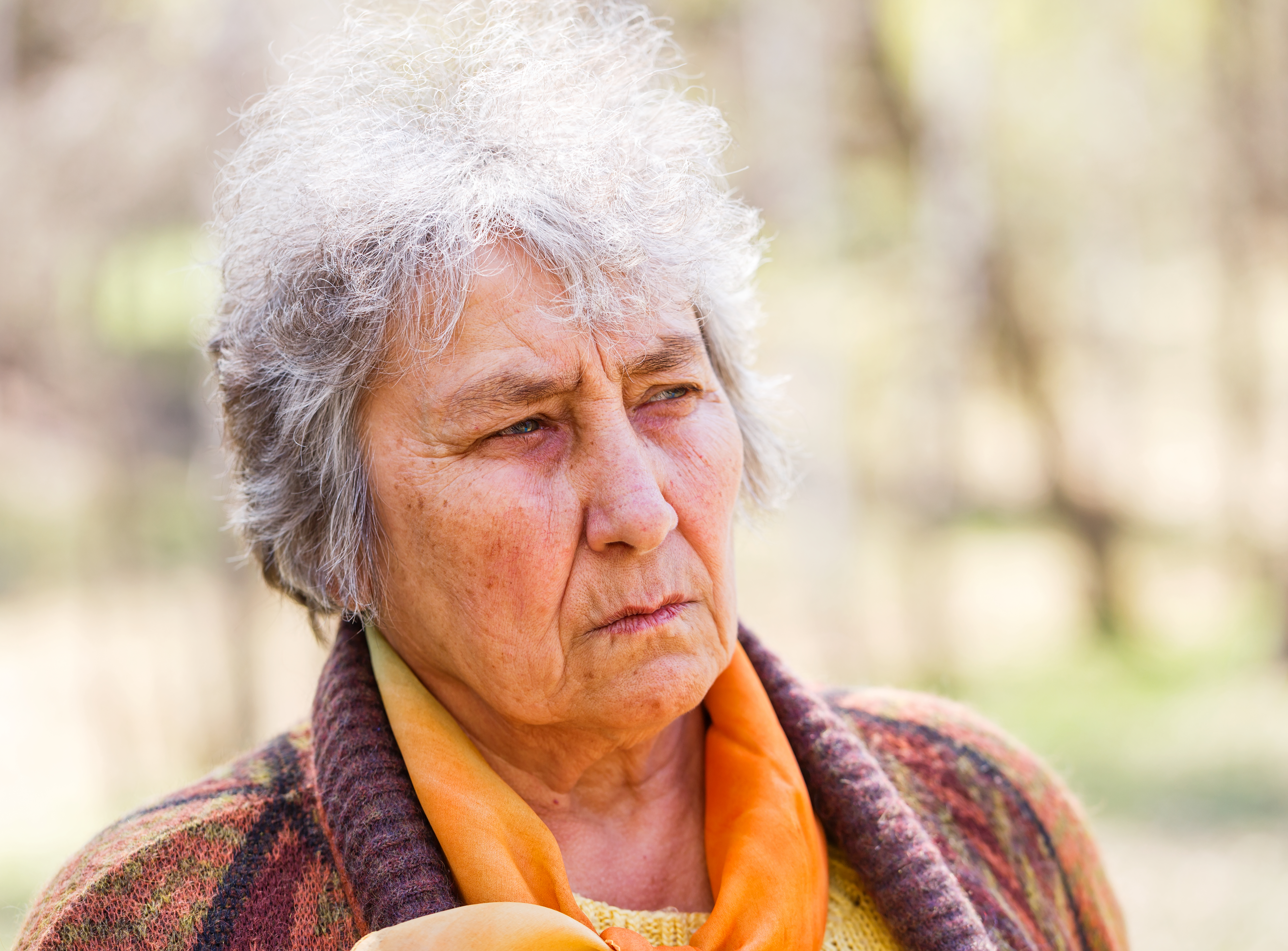Une femme âgée en colère | Source : Shutterstock