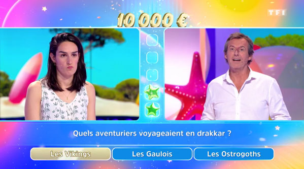 Caroline et Jean-Luc Reichmann sur le plateau des "12 coups de midi" | Photo : TF1