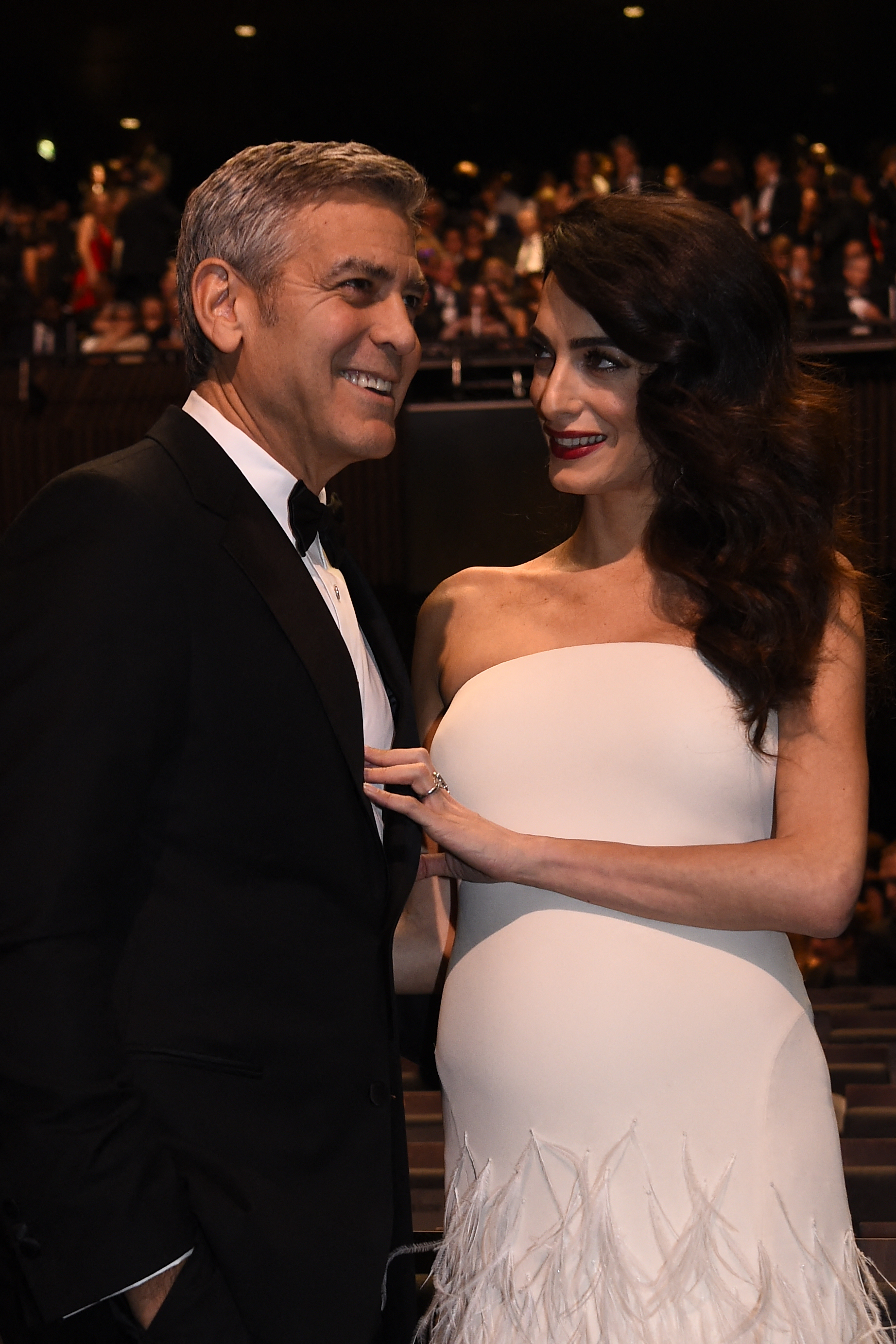 George et Amal Clooney lors de la 42e édition de la cérémonie des César, le 24 février 2017. | Source : Getty Images