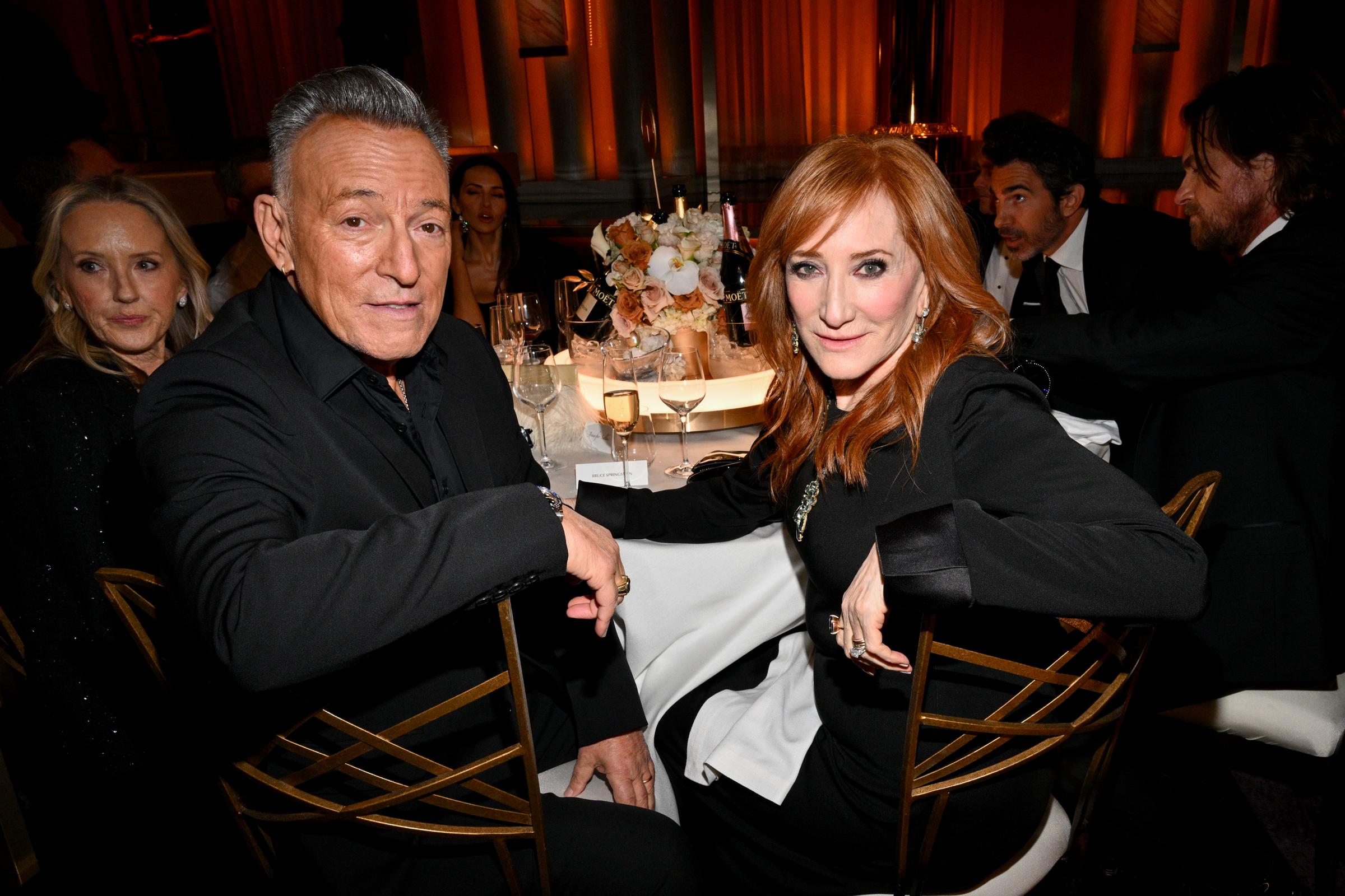 Bruce Springsteen et Patti Scialfa lors de la 81e cérémonie des Golden Globe Awards, le 7 janvier 2024, à Beverly Hills, en Californie. | Source : Getty Images