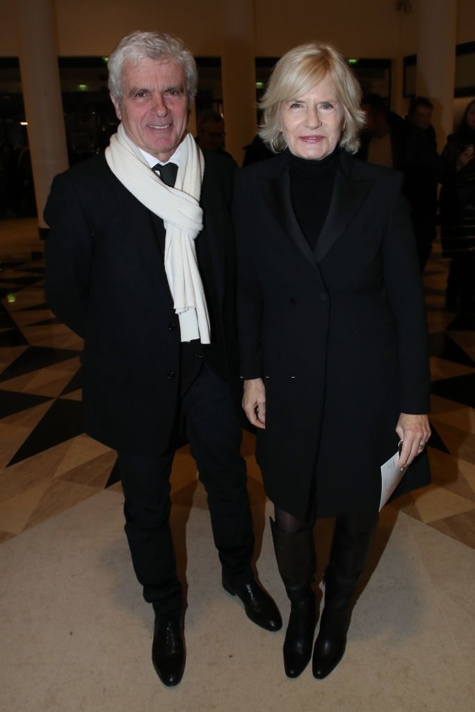 PARIS, FRANCE - 16 JANVIER : Les journalistes Claude Sérillon et Catherine Ceylac assistent à la représentation exceptionnelle de "Rêve - Compagnie Julien Lestel" à la Salle Pleyel le 16 janvier 2020 à Paris, France. | Photo : Getty Images