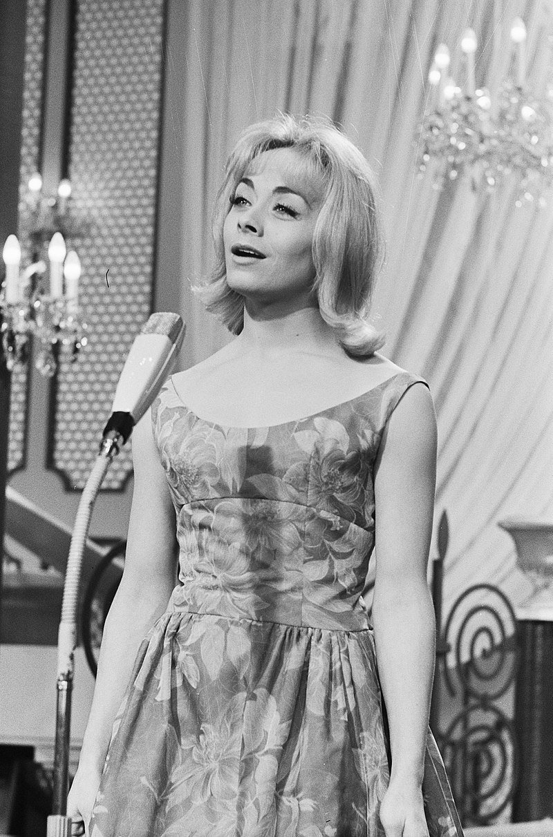 Isabelle Aubret remportant l'Eurovision en 1962. l Source : Wikimedia Commons