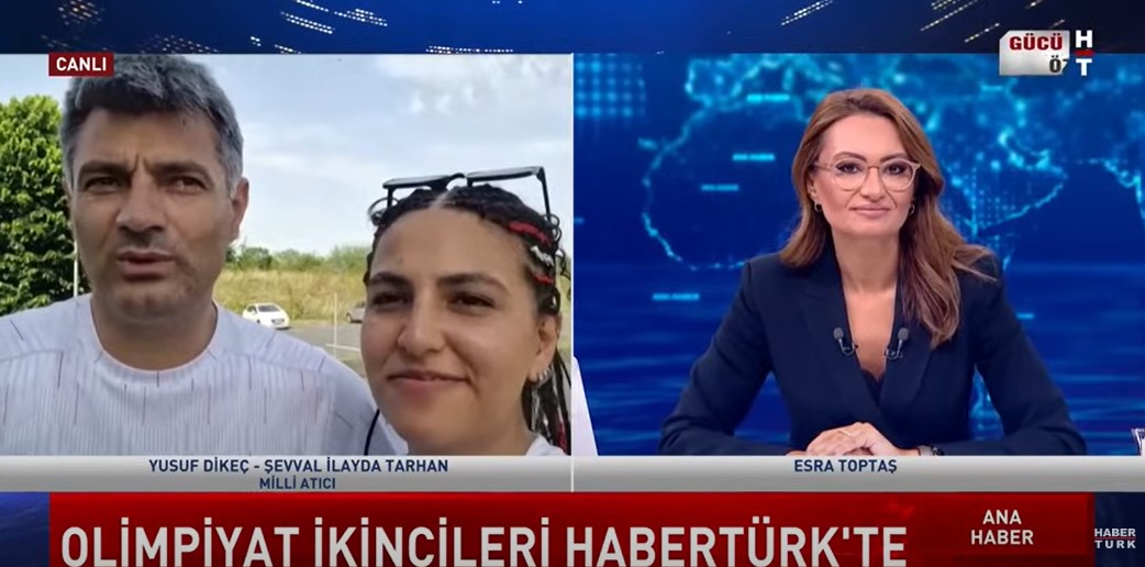 Yusuf Dikeç et Sevval Ilayda Tarhan s'adressant à une station d'information dans un post mis en ligne le 30 juillet 2024 | Source : YouTube/Habertürk TV