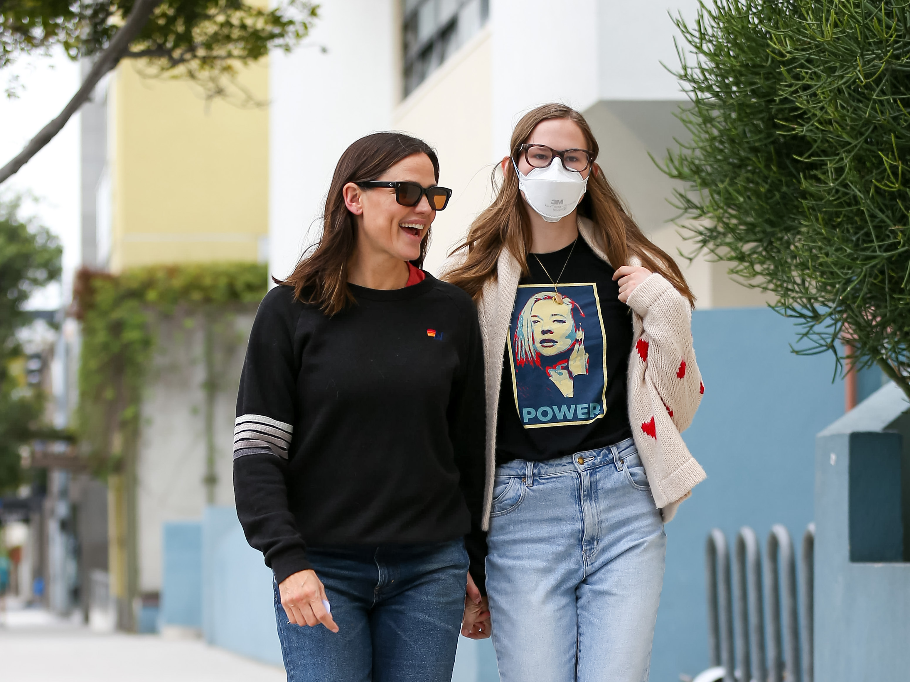 Jennifer Garner et Violet Affleck vus le 11 mai 2024 à Los Angeles, Californie | Source : Getty Images