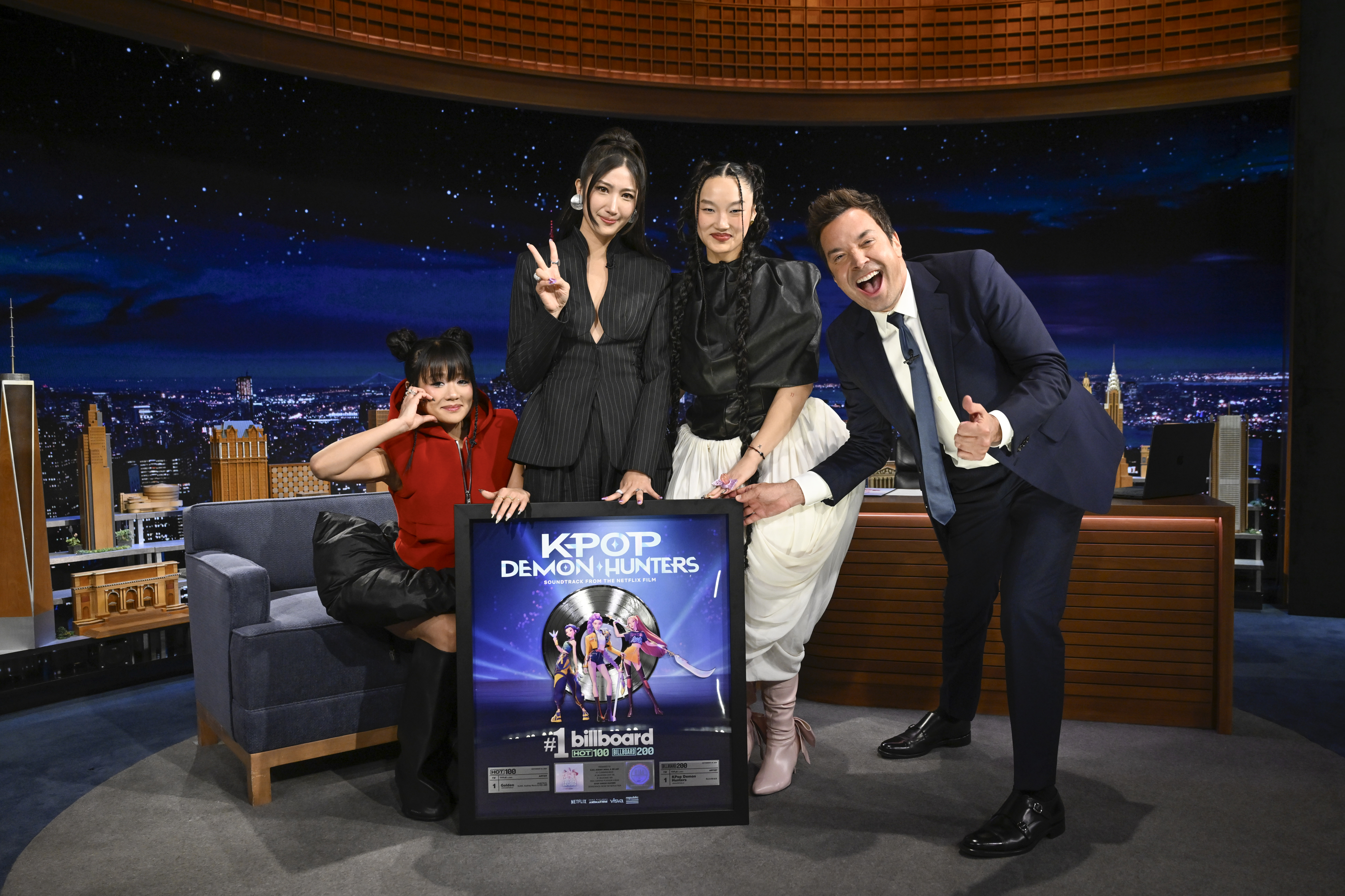 Rei Ami, Ejae, Audrey Nuna, et Jimmy Fallon | Source : Getty Images