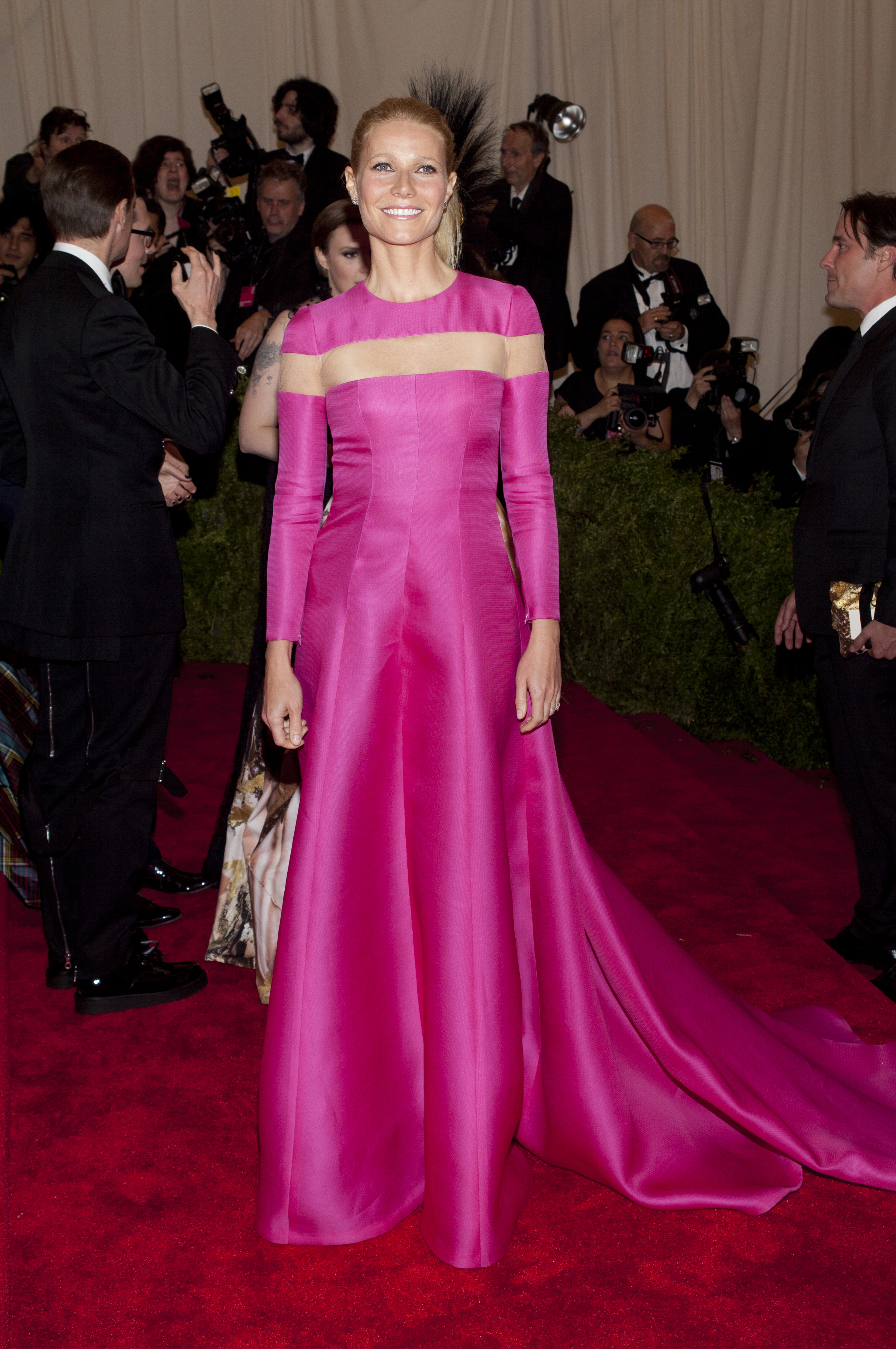 Gwyneth Paltrow au Met Gala habillée pour le thème 'PUNK' : Chaos to Couture' en 2013 à New York | Source : Getty Images