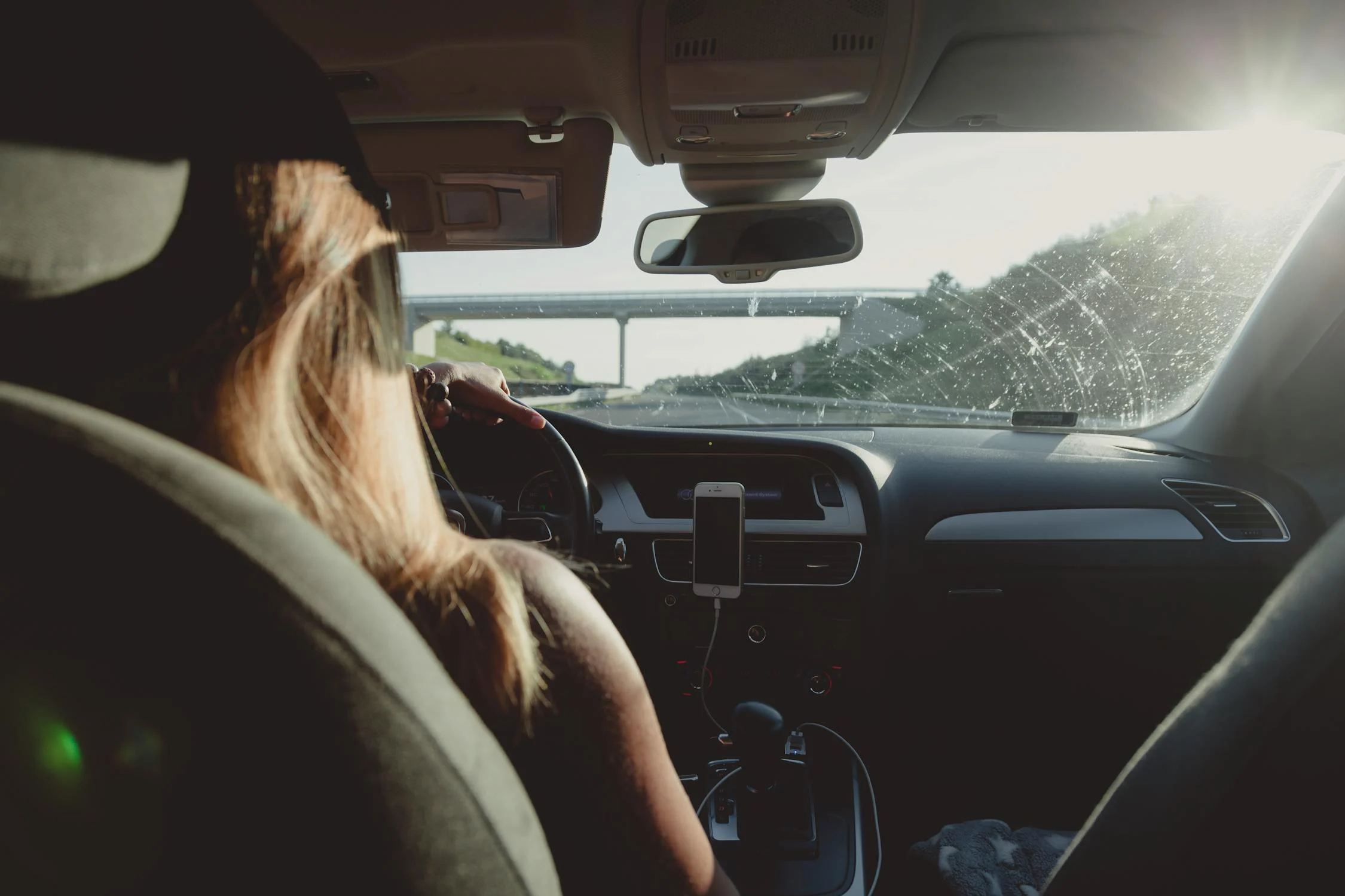 Une femme au volant | Source : Pexels