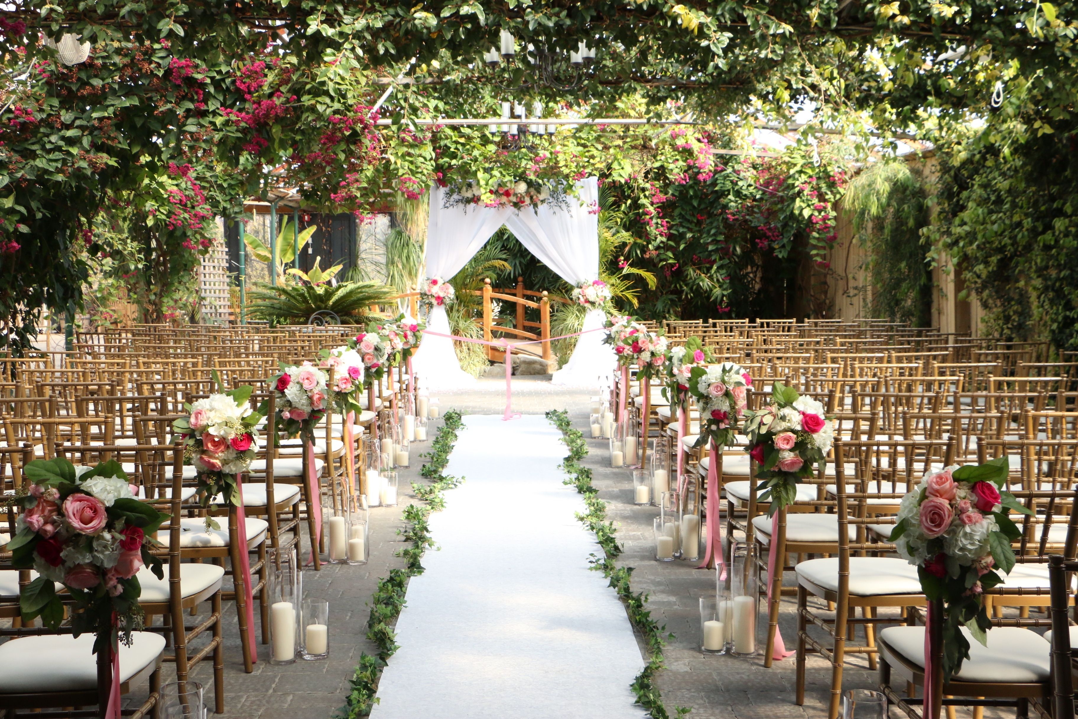 Un lieu de mariage en plein air | Source : Shutterstock