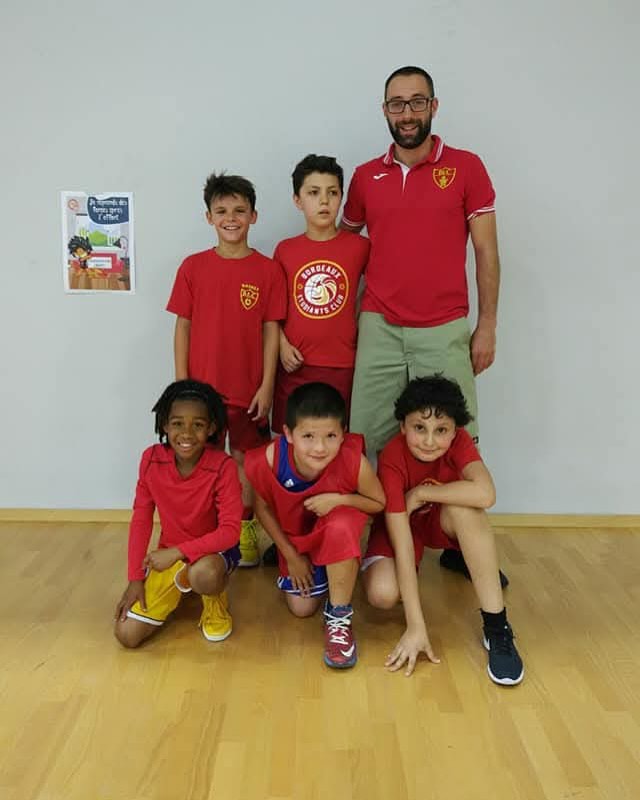 Lorenzo et ses anciens coéquipiers du Bordeaux Etudiants Club Basket | Source : Facebook/Bordeaux Etudiants Club Basket