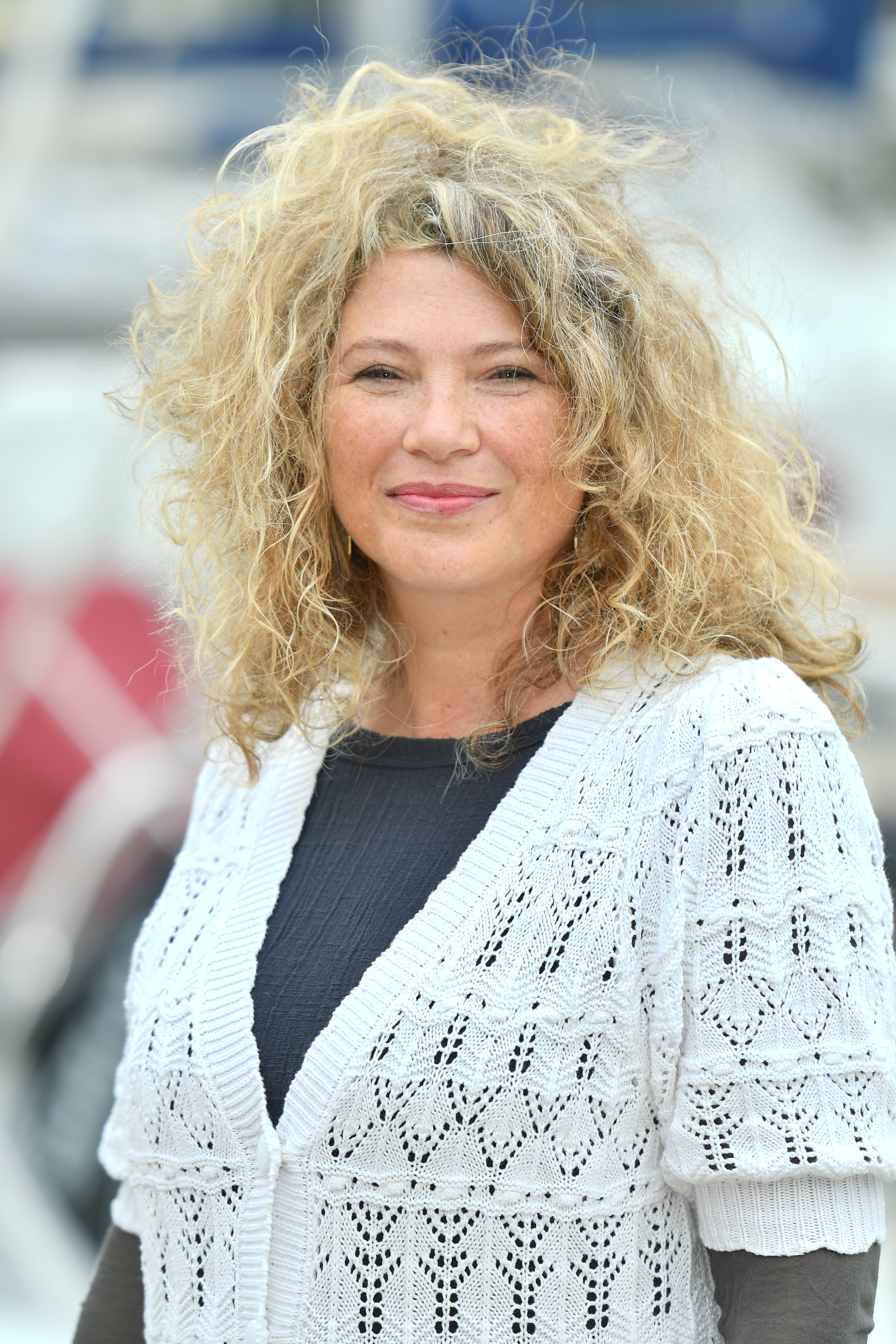 LA ROCHELLE, FRANCE - 11 SEPTEMBRE : Cécile Bois assiste au photocall de "Signalements" lors du 26ème Festival de la Fiction de La Rochelle le 11 septembre 2024 à La Rochelle, France. (Photo par Dominique Charriau/WireImage)