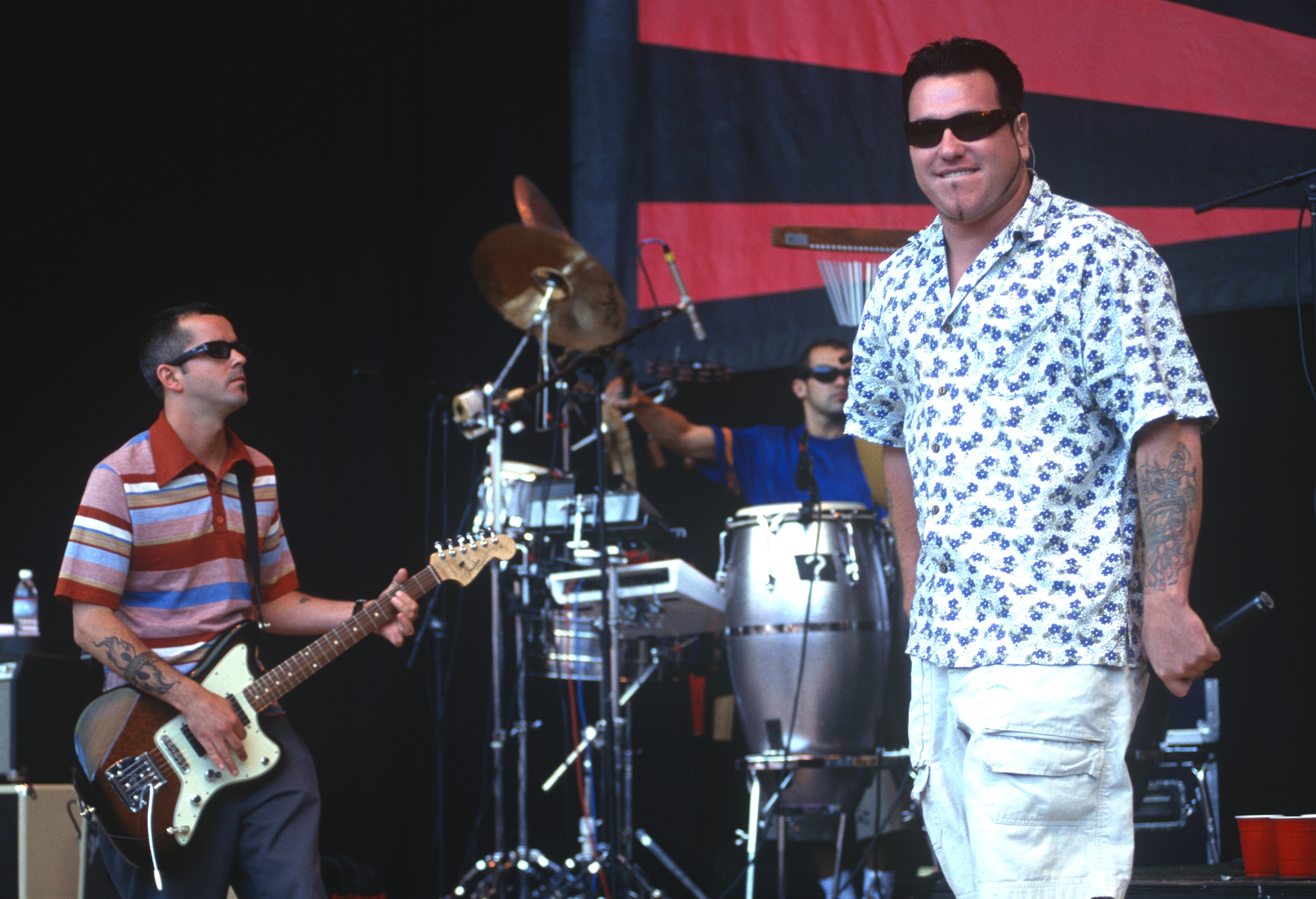 Greg Camp et Steve Harwell se produisent au Live 105's BFD à Mountain View, 1999 | Source : Getty Images