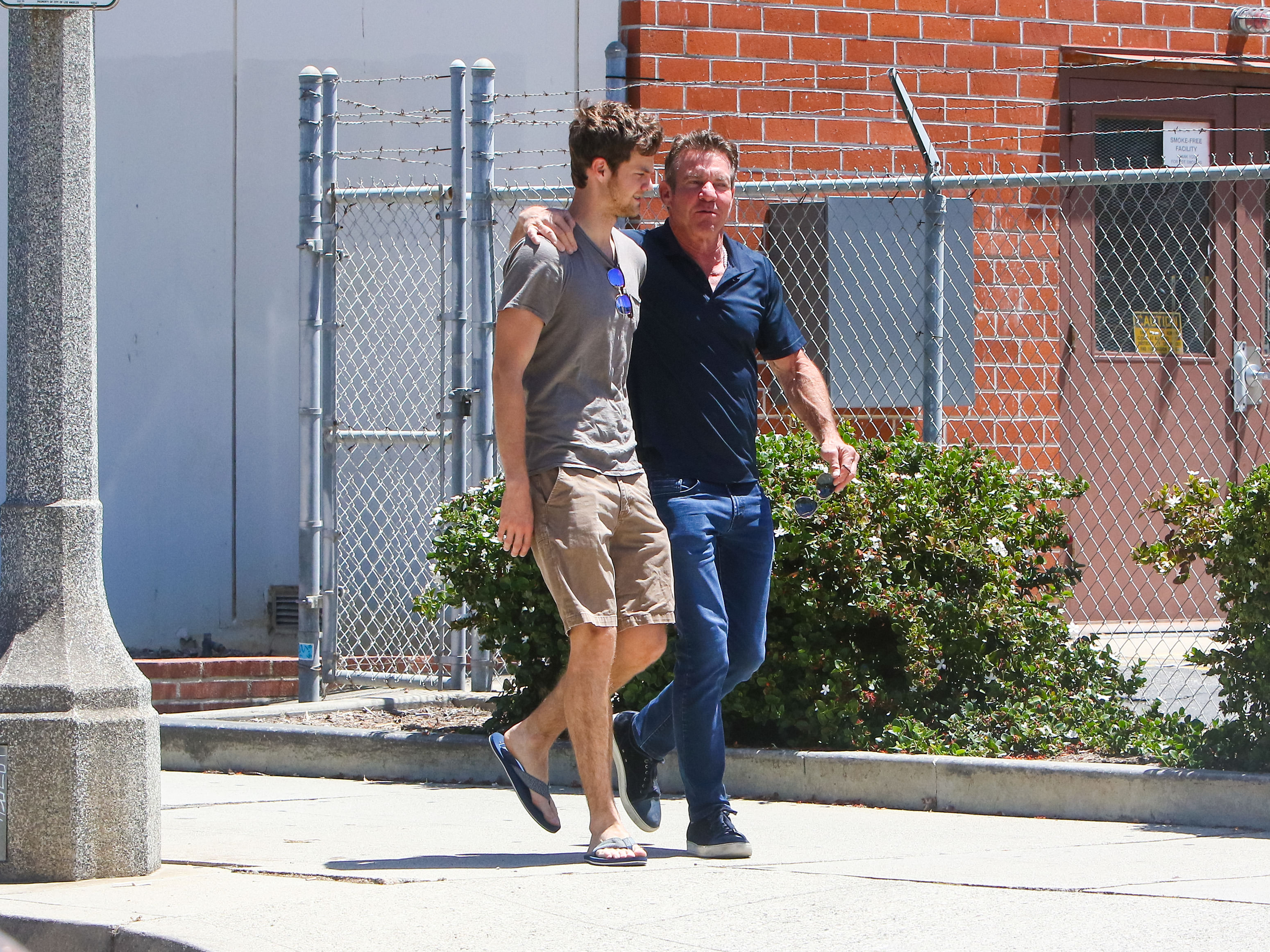 Jack et Dennis Quaid repérés à Los Angeles, en Californie, le 14 juin 2017 | Source : Getty Images