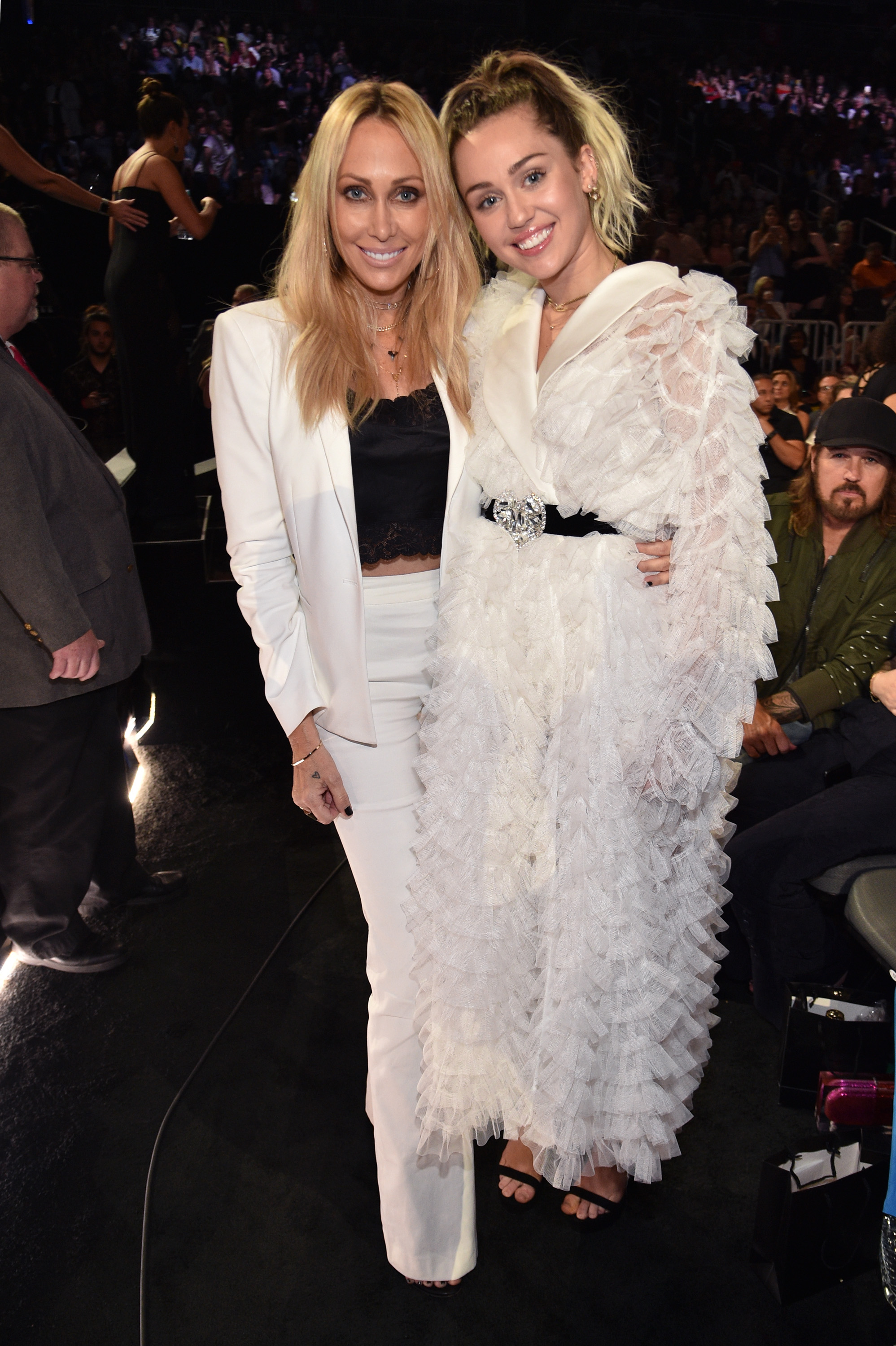 Tish Cyrus et Miley Cyrus assistent aux Billboard Music Awards à Las Vegas, dans le Nevada, le 21 mai 2017. | Source : Getty Images