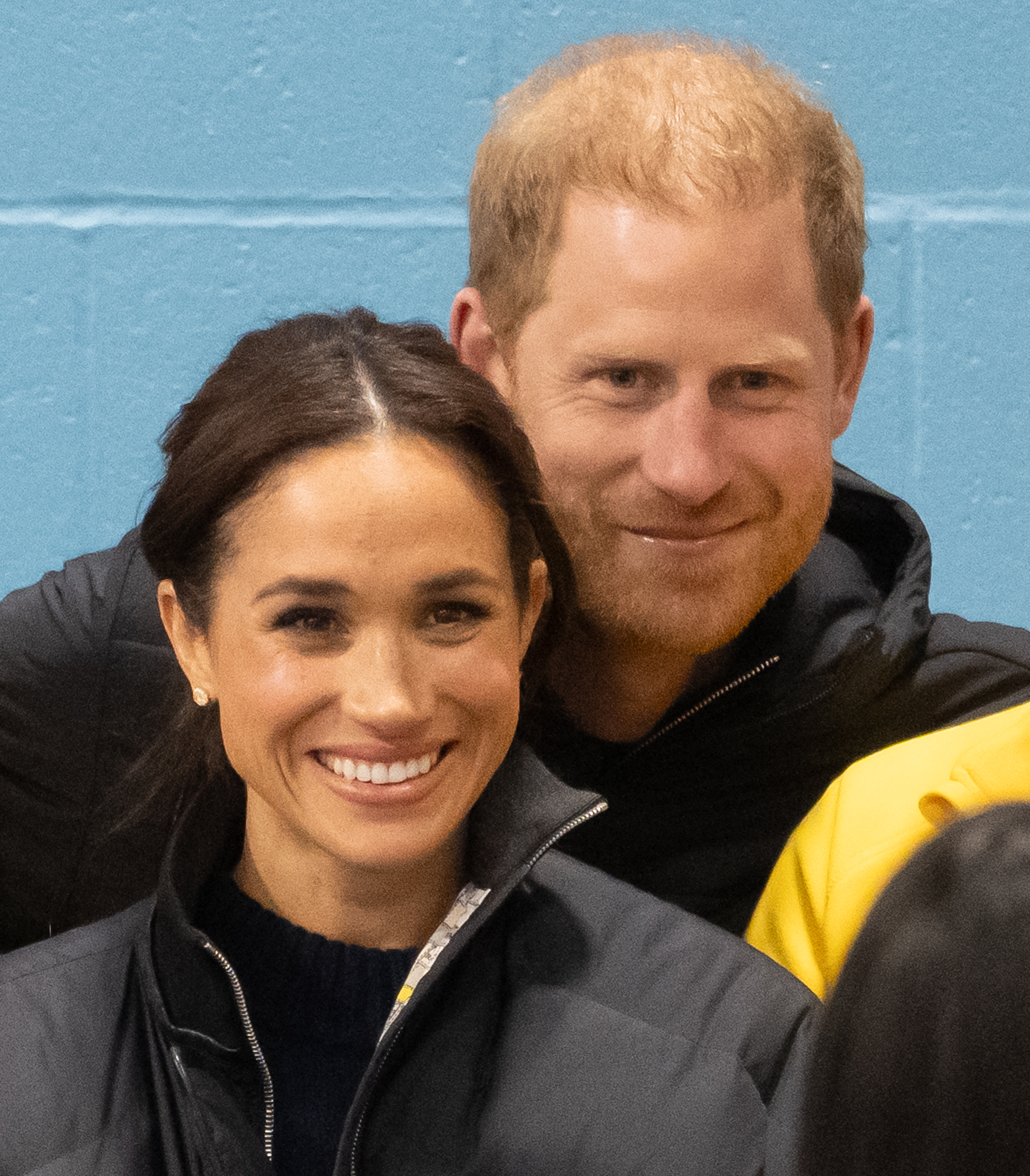 Le duc et la duchesse de Sussex au curling en fauteuil roulant lors de la première journée des 2025 Invictus Games au Hillcrest Community Centre le 9 février à Vancouver, Colombie-Britannique, Canada. | Source : Getty Images