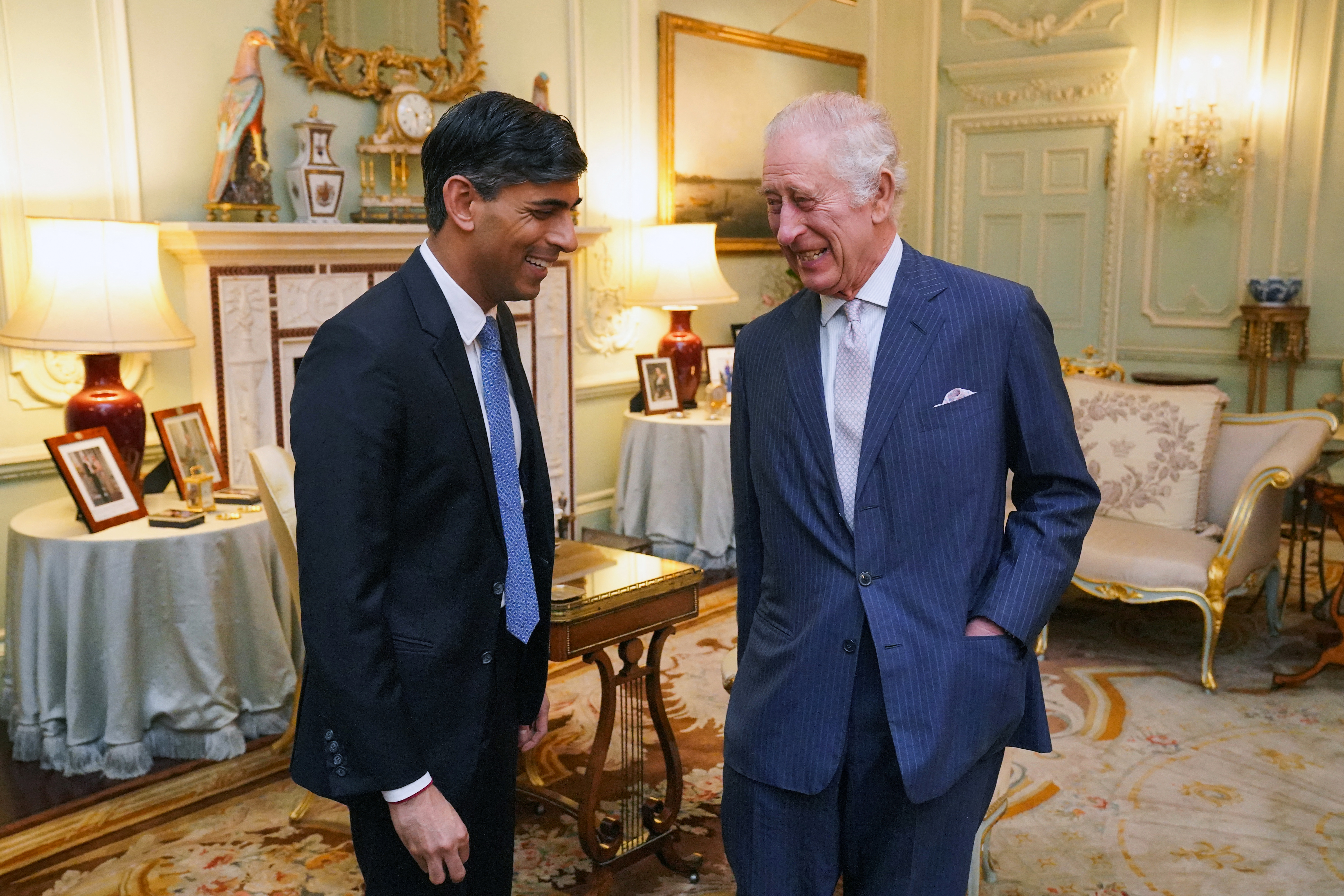 Le premier ministre Rishi Sunak et le roi Charles III se rencontrent au palais de Buckingham, dans le centre de Londres, le 21 février 2024 | Source : Getty Images