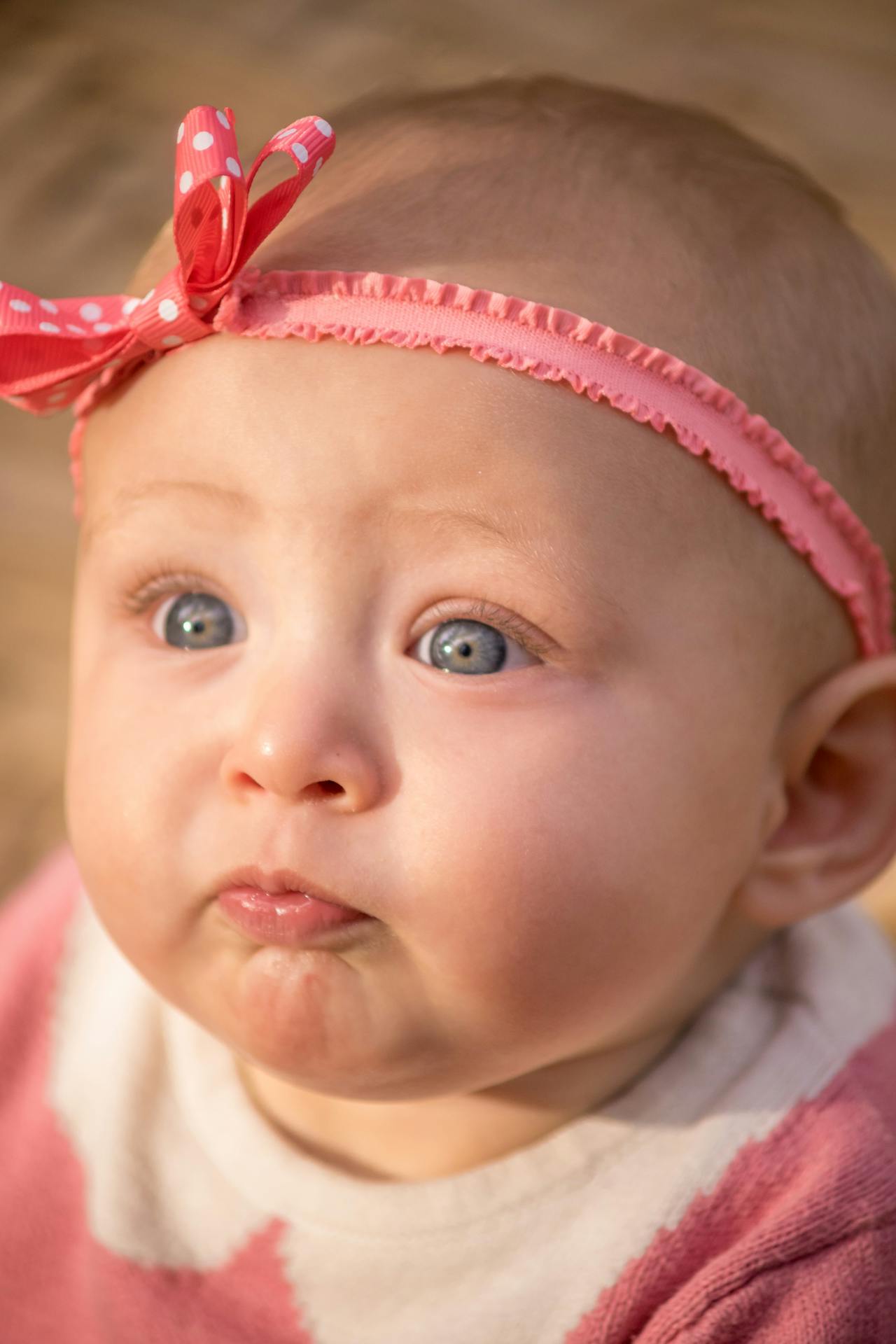 Gros plan sur une petite fille | Source : Pexels