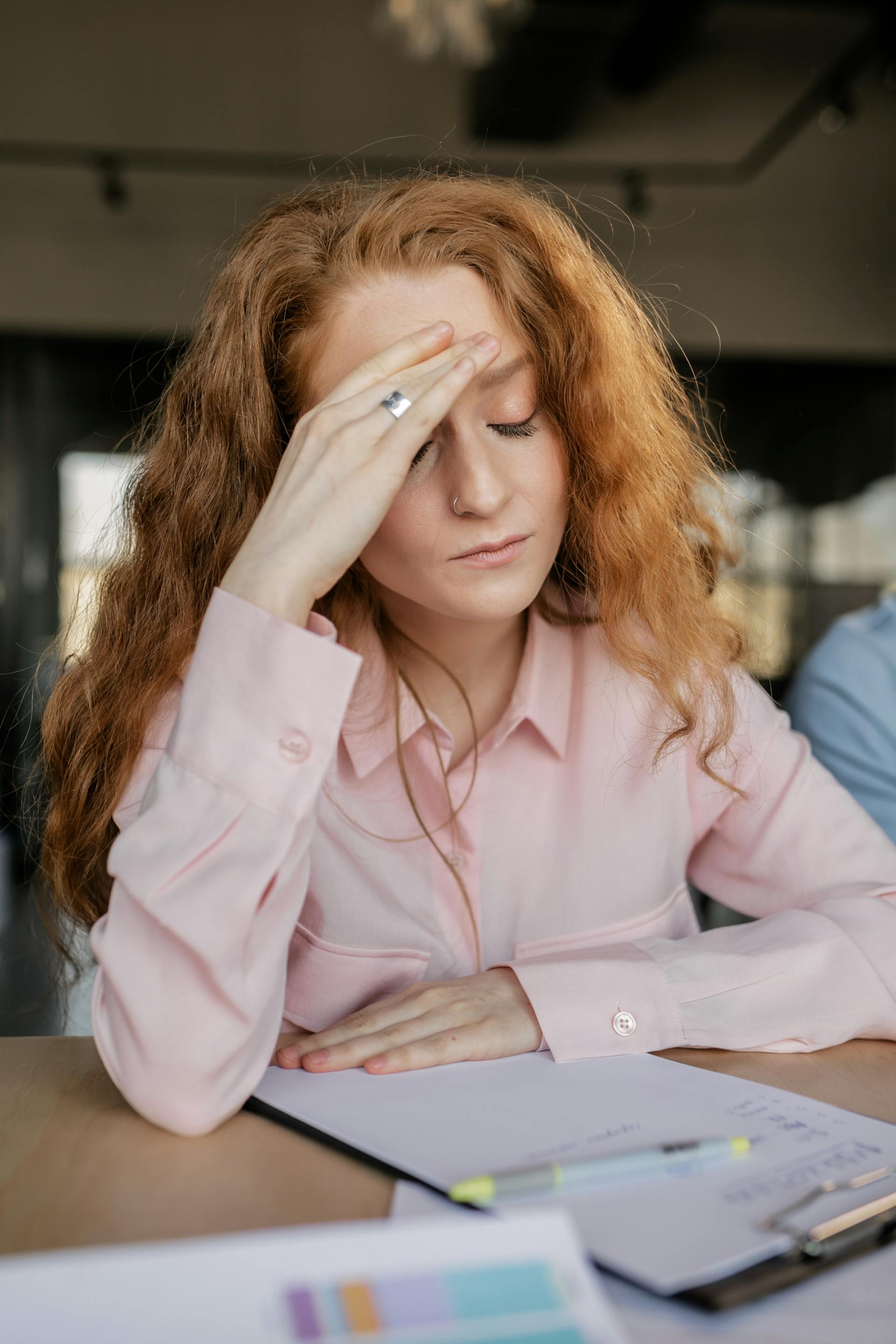 Une jeune femme frustrée | Source : Pexels