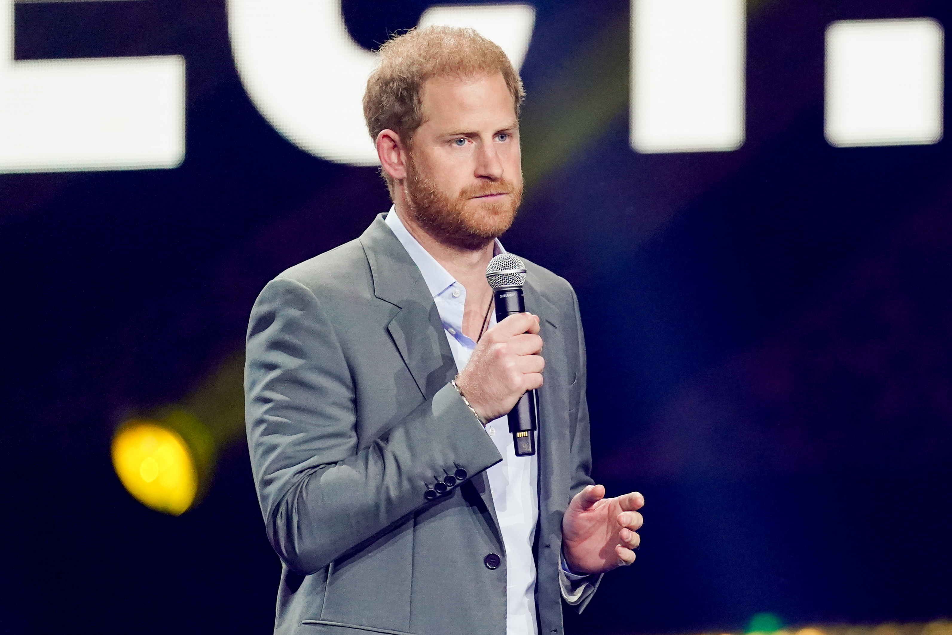 Le prince Harry lors de la cérémonie d'ouverture des Invictus Games 2023, le 9 septembre 2023, à Düsseldorf, en Allemagne. | Source : Getty Images