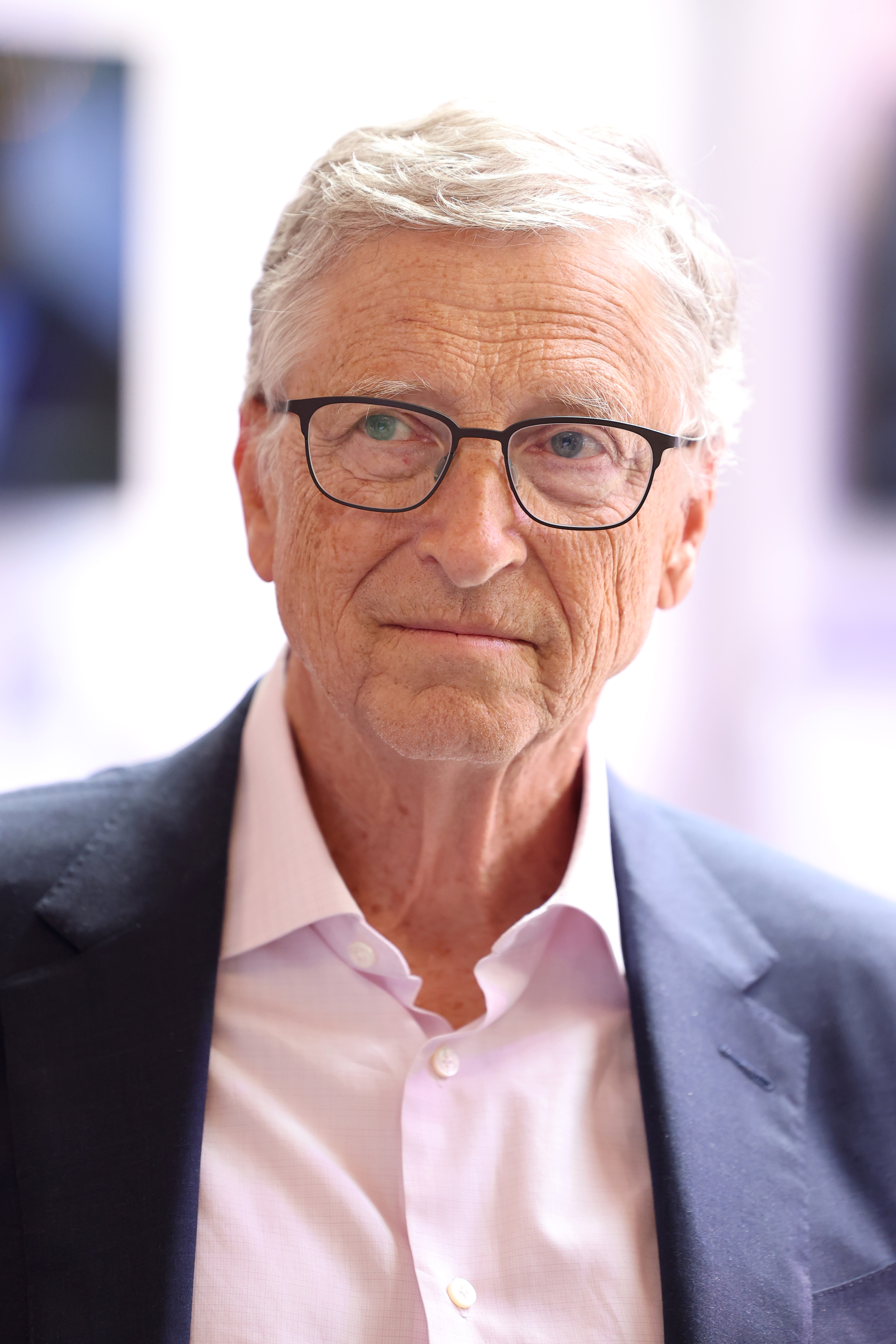 Bill Gates lors d'une visite de l'Innovation Showcase au Breakthrough Energy Summit, le 27 juin 2024 à Londres, en Angleterre | Source : Getty Images