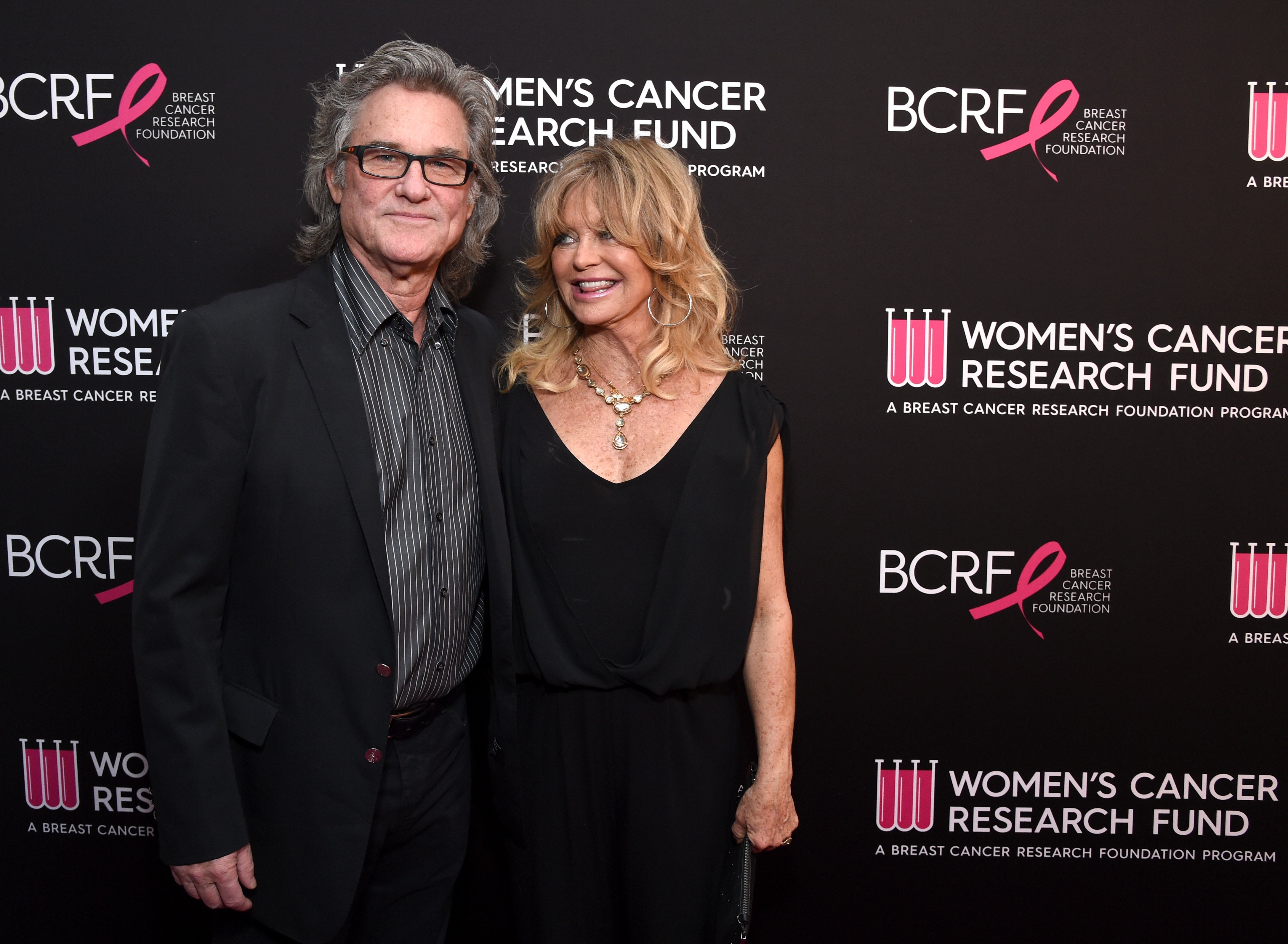 Goldie Hawn et Kurt Russell assistent à la soirée inoubliable du Women's Cancer Reseaerch Fund au Beverly Wilshire Hotel | Photo : Getty Images