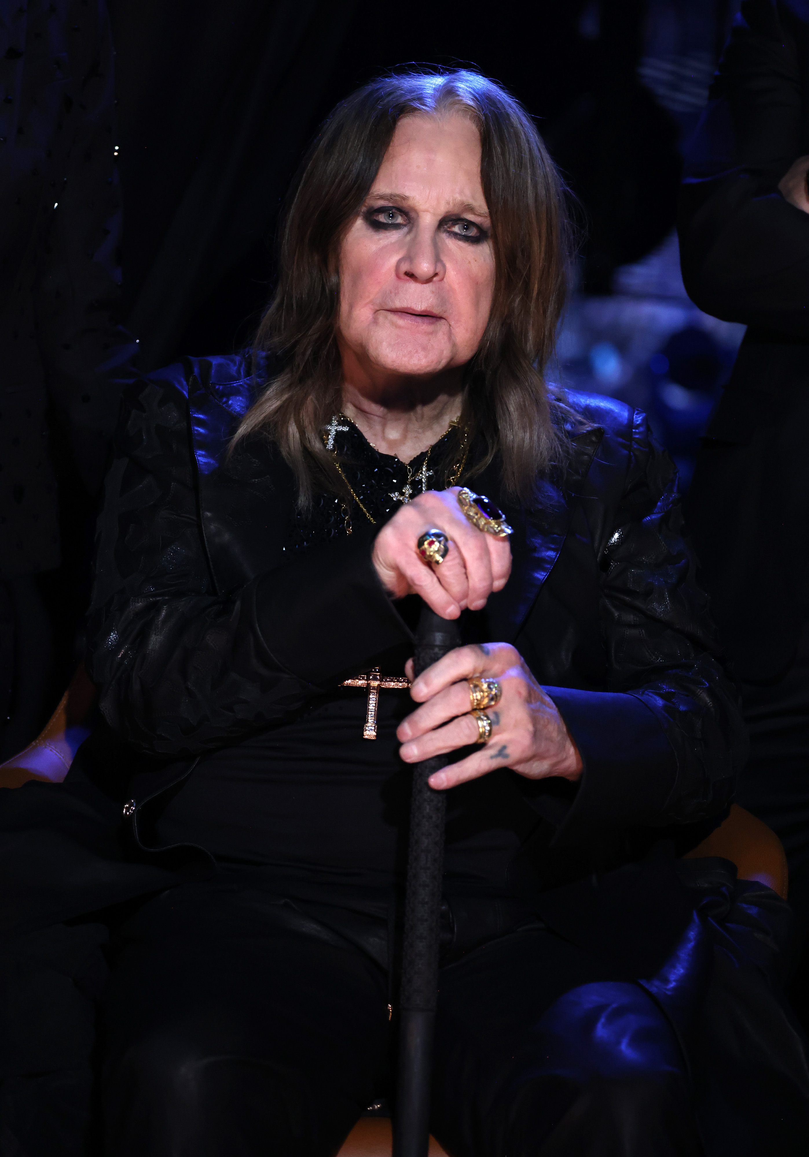Ozzy Osbourne sur scène lors de la cérémonie d'intronisation au Rock & Roll Hall of Fame 2024, le 19 octobre 2024, à Cleveland, dans l'Ohio. | Source : Getty Images