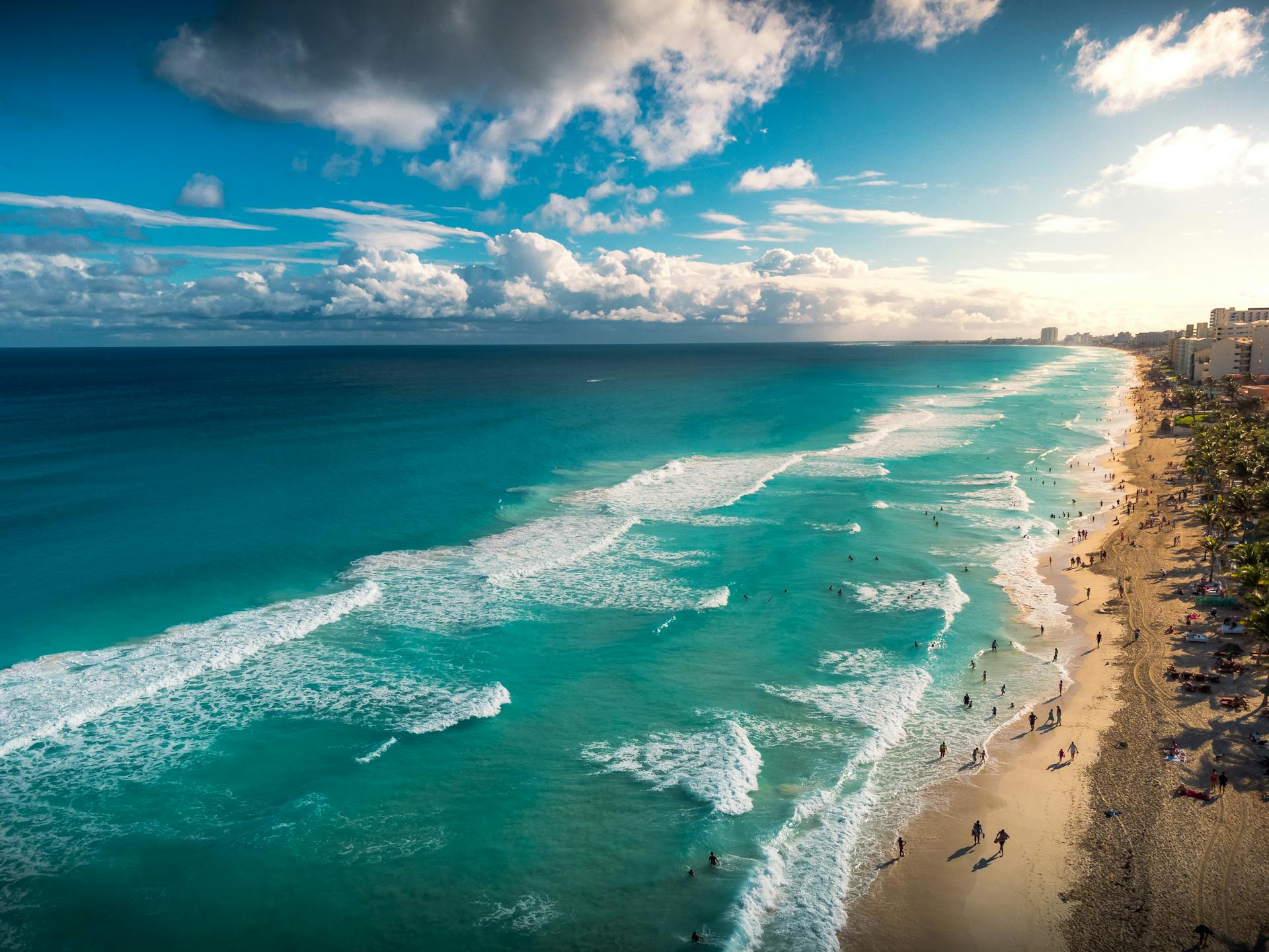 Vue aérienne d'une côte | Source : Pexels