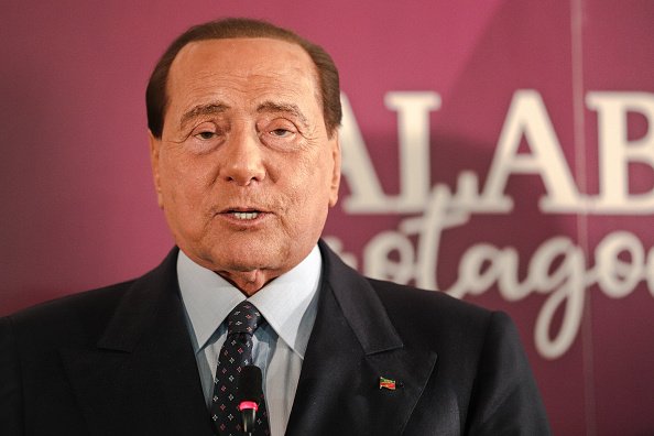 Silvio Berlusconi, à Lamezia Terme (CZ) à l'occasion des élections régionales calabraises du 26 janvier 2020.  | Photo : Getty Images