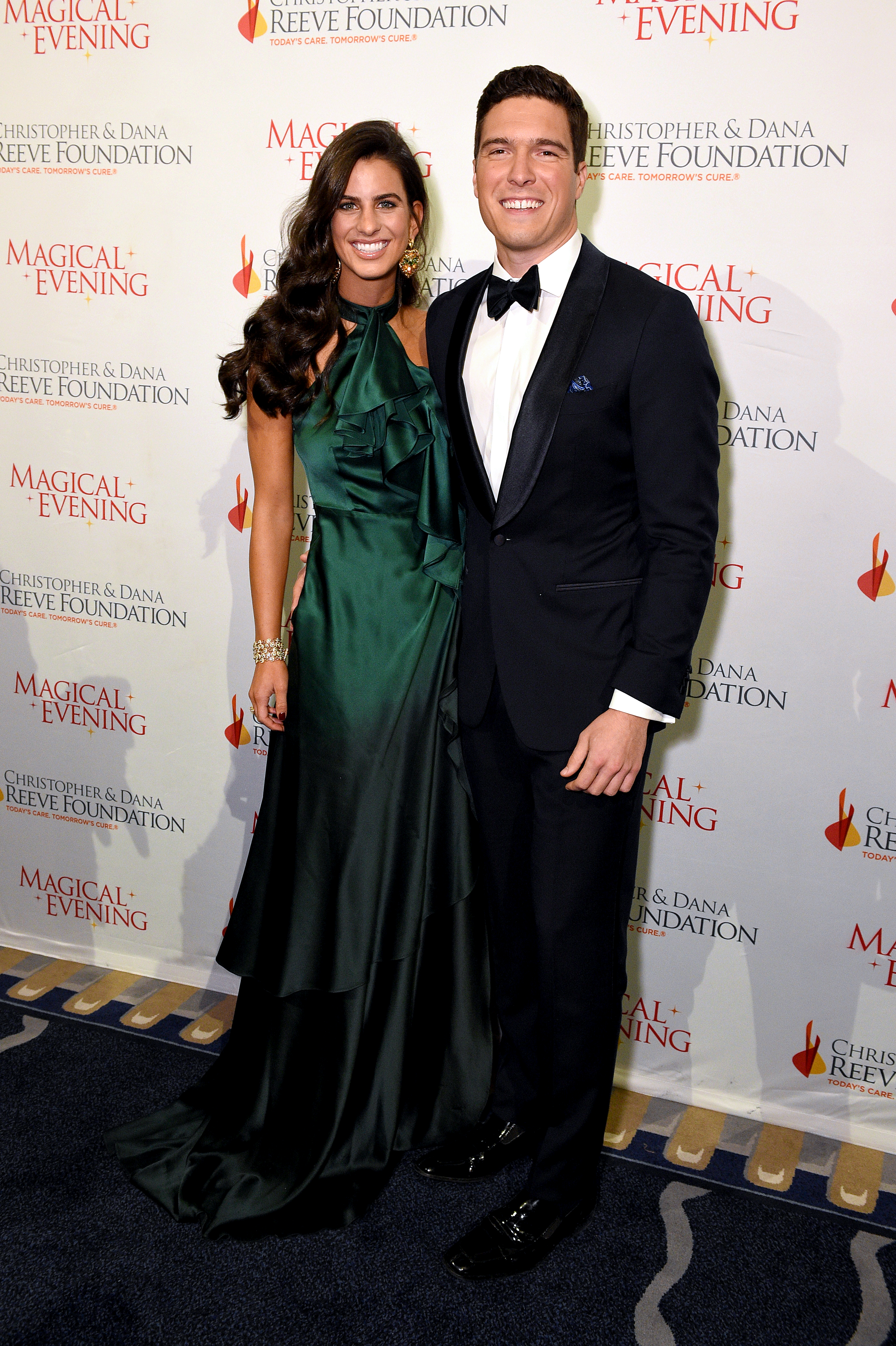 Will Reeve (R) et Amanda Dubin arrivent au gala 2019 de la fondation Christopher &amp; Dana Reeve au Cipriani South Street le 14 novembre 2019 à New York | Source : Getty Images