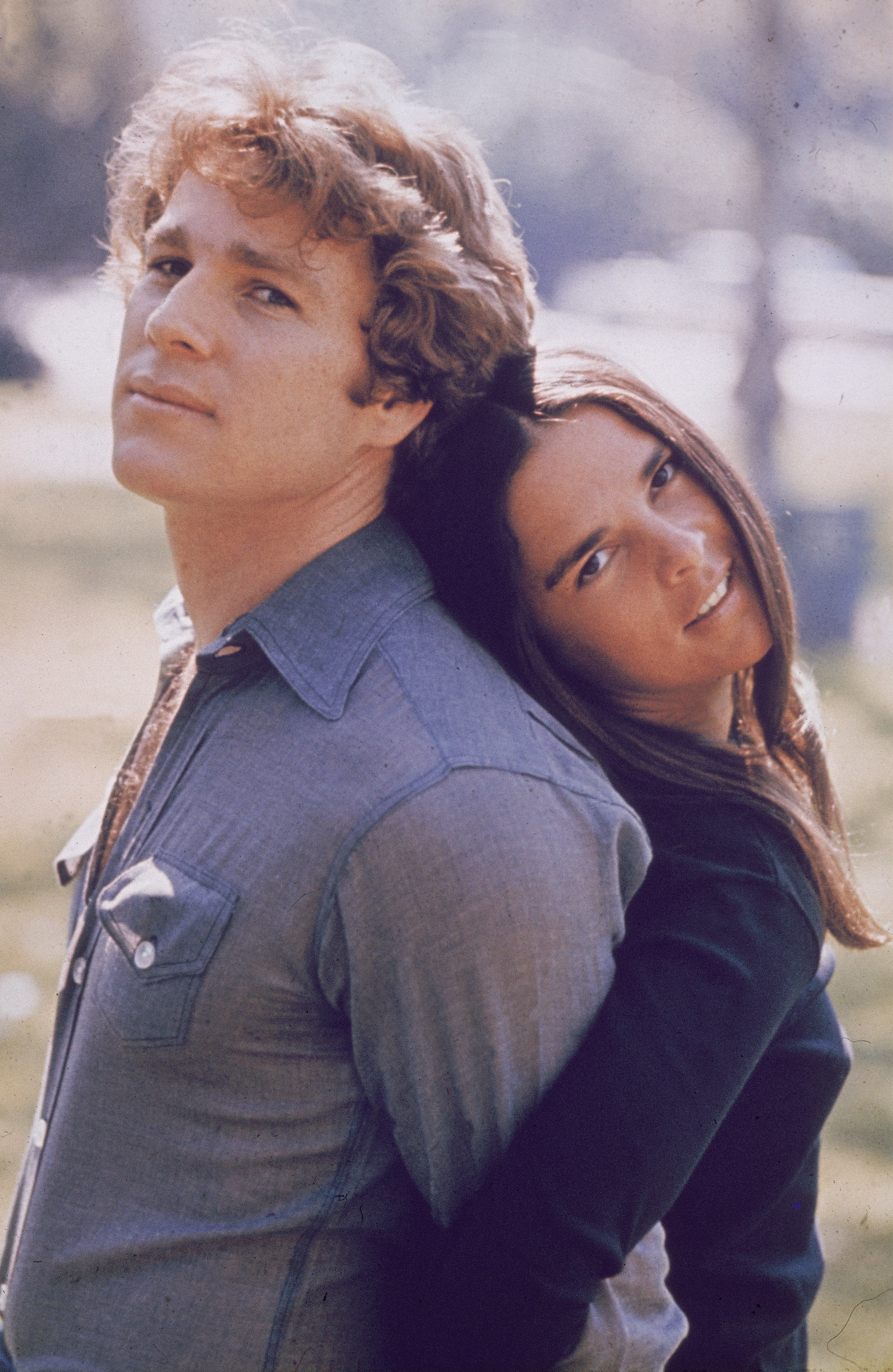 L'ancienne star de cinéma pose avec sa co-star pour leur film "Love Story" en 1970 | Source : Getty Images