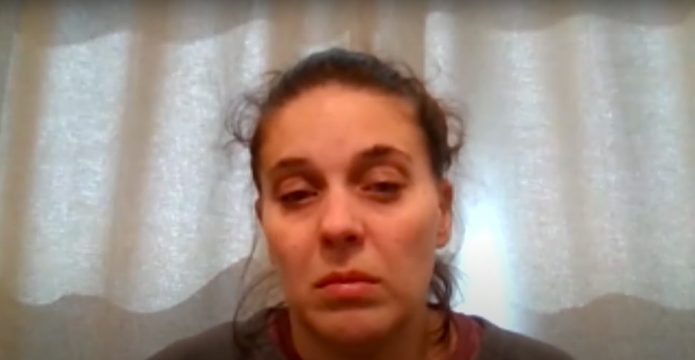 Ashlee Dahlberg parlant du décès de son fils, posté le 29 mai 2025. | Source : YouTube/WTHR