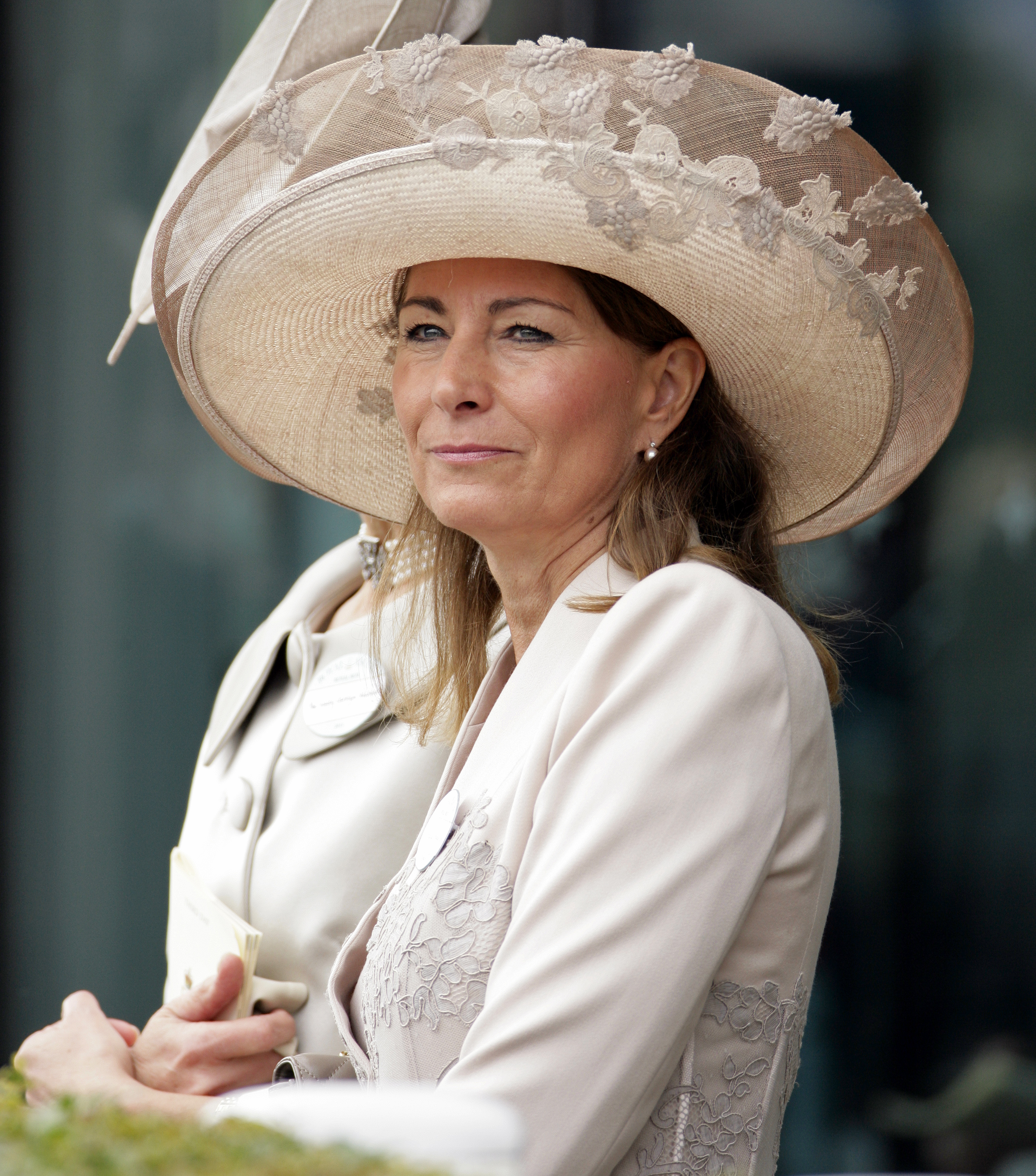 Carole Middleton assiste au troisième jour, "Ladies Day", du Royal Ascot à l'hippodrome d'Ascot au Royaume-Uni. | Source : Getty Images