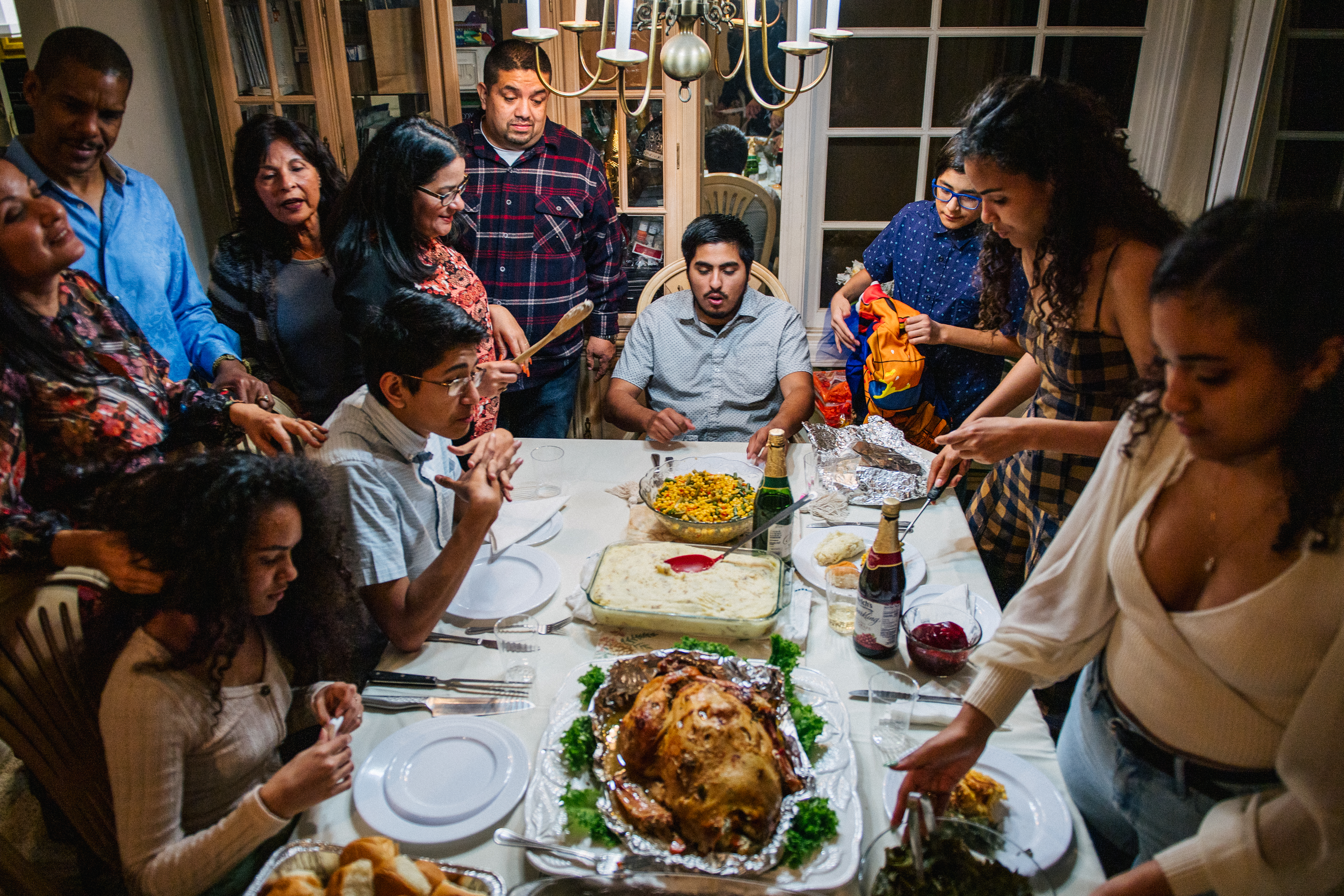 Un dîner en famille | Source : Getty Images