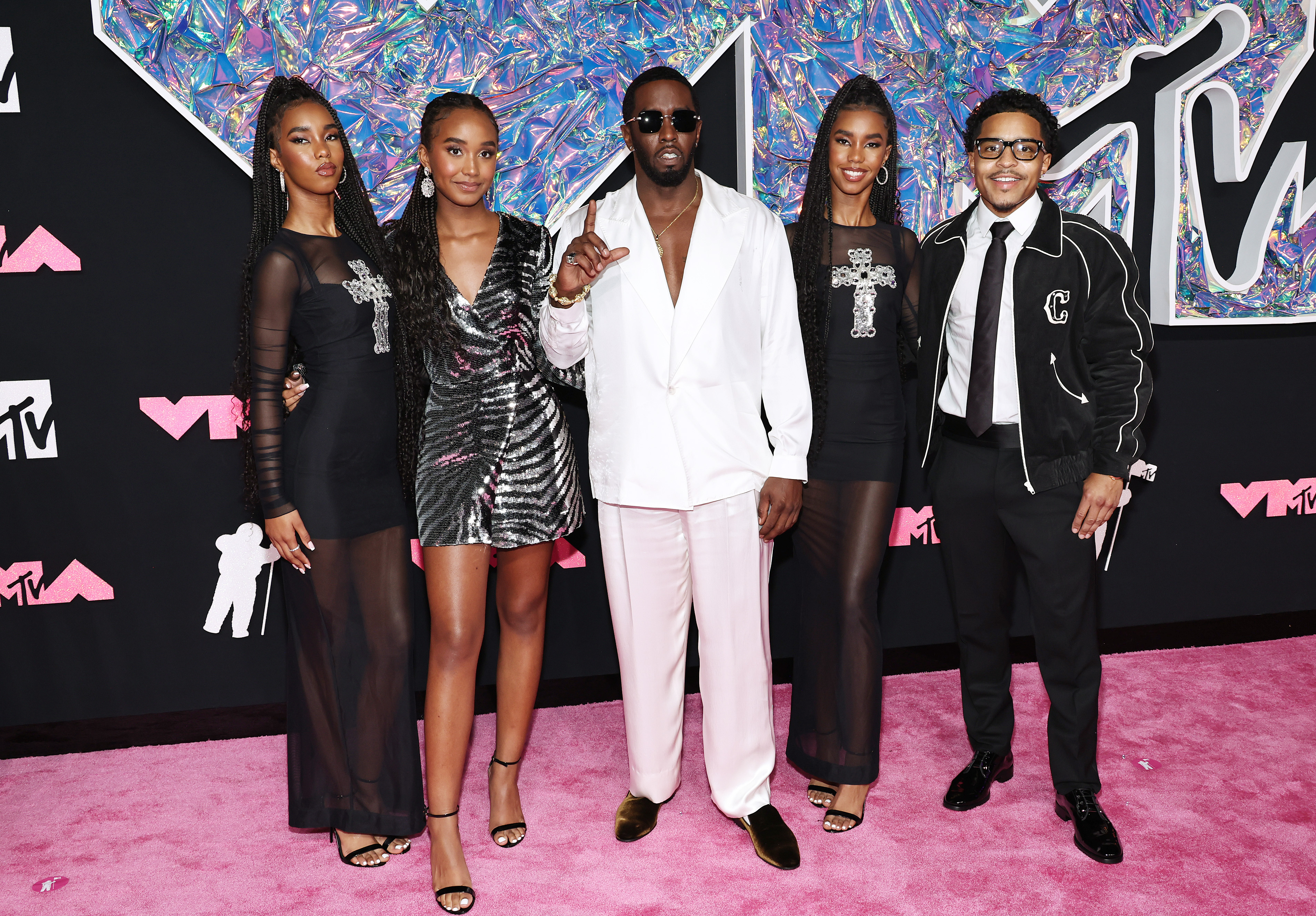 Sean Combs et ses enfants assistent aux MTV Video Music Awards 2023, le 12 septembre 2023, à Newark, dans le New Jersey. | Source : Getty Images