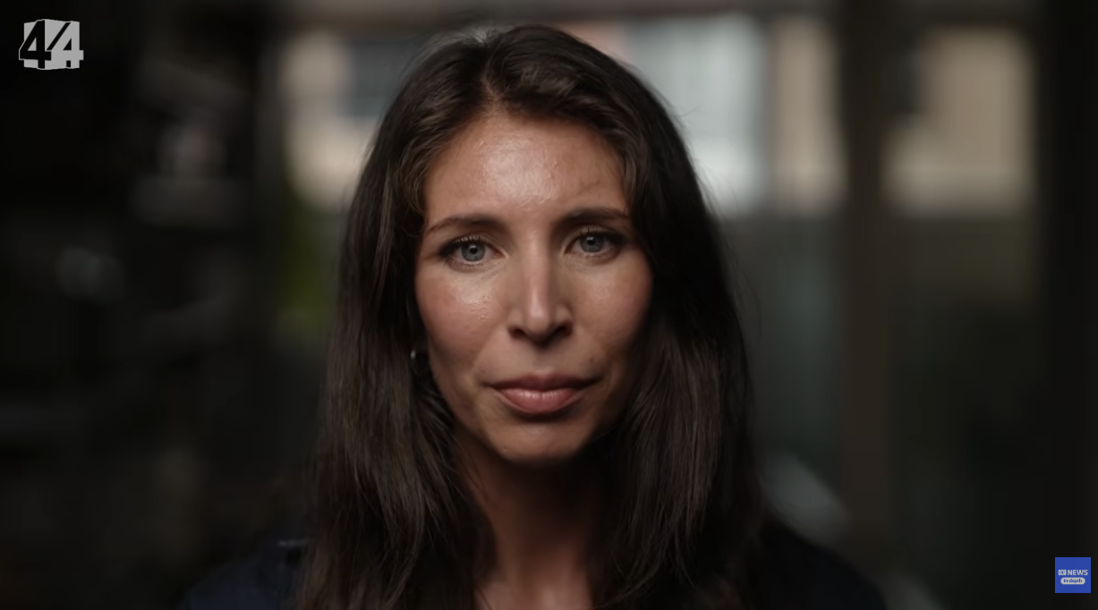 Capture d'écran de l'une des patientes I Source : https://www.youtube.com/watch?v=EwnqZ12O1sQ