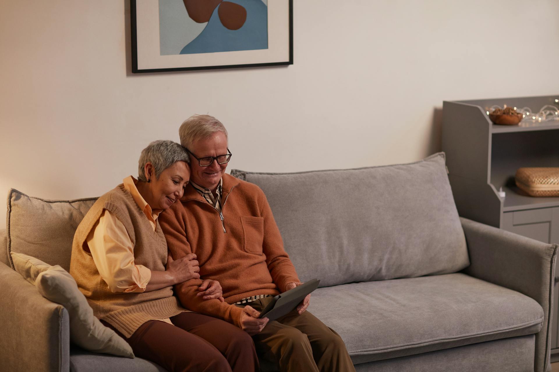 Un couple heureux et satisfait | Source : Pexels