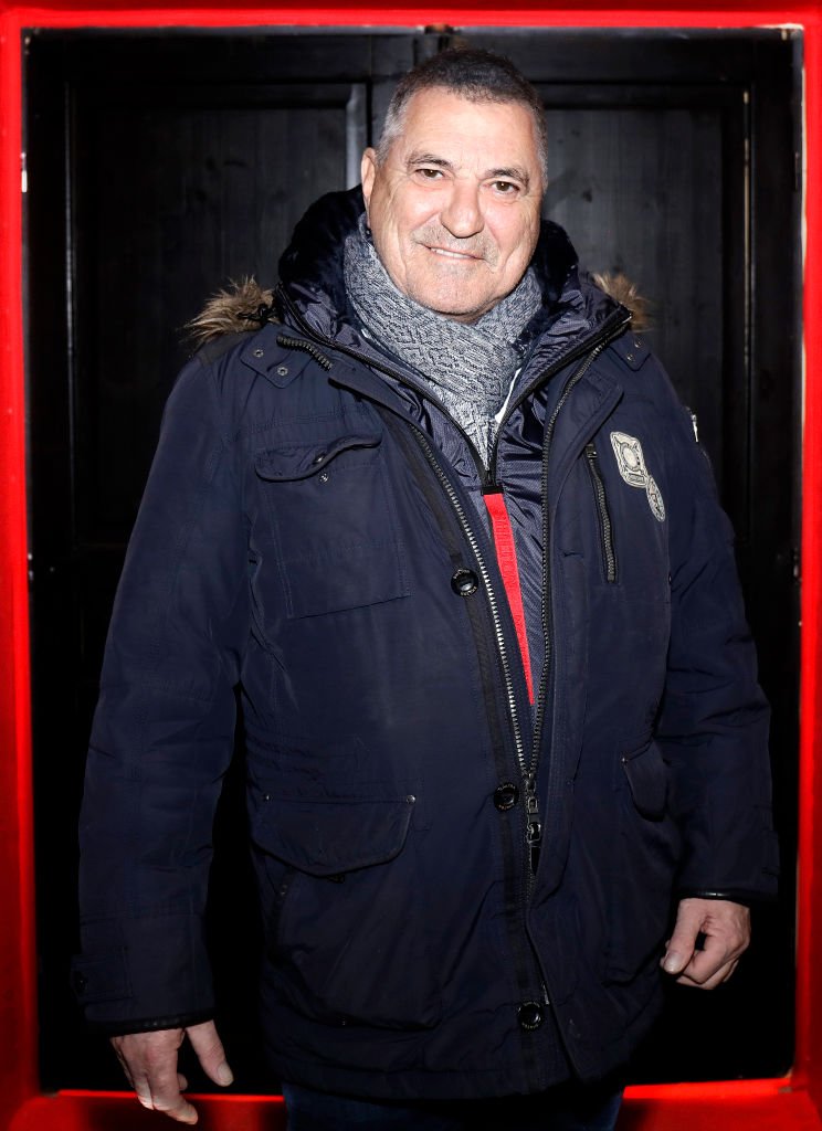 Jean-Marie Bigard pose pour la photo, 1er décembre 2012. | Photo : Getty Images