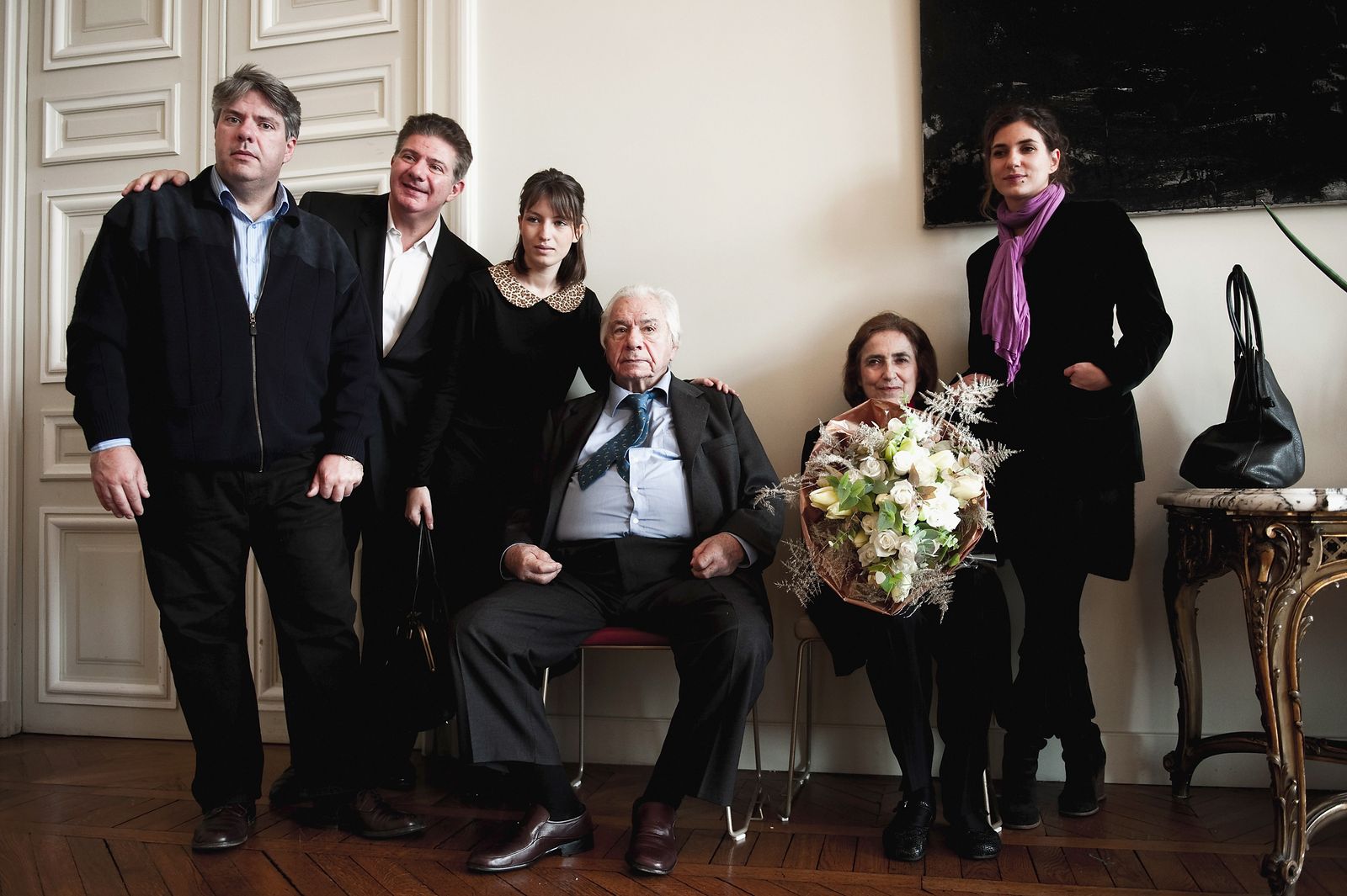L'acteur Michel Galabru et sa famille | Photo : Getty Images