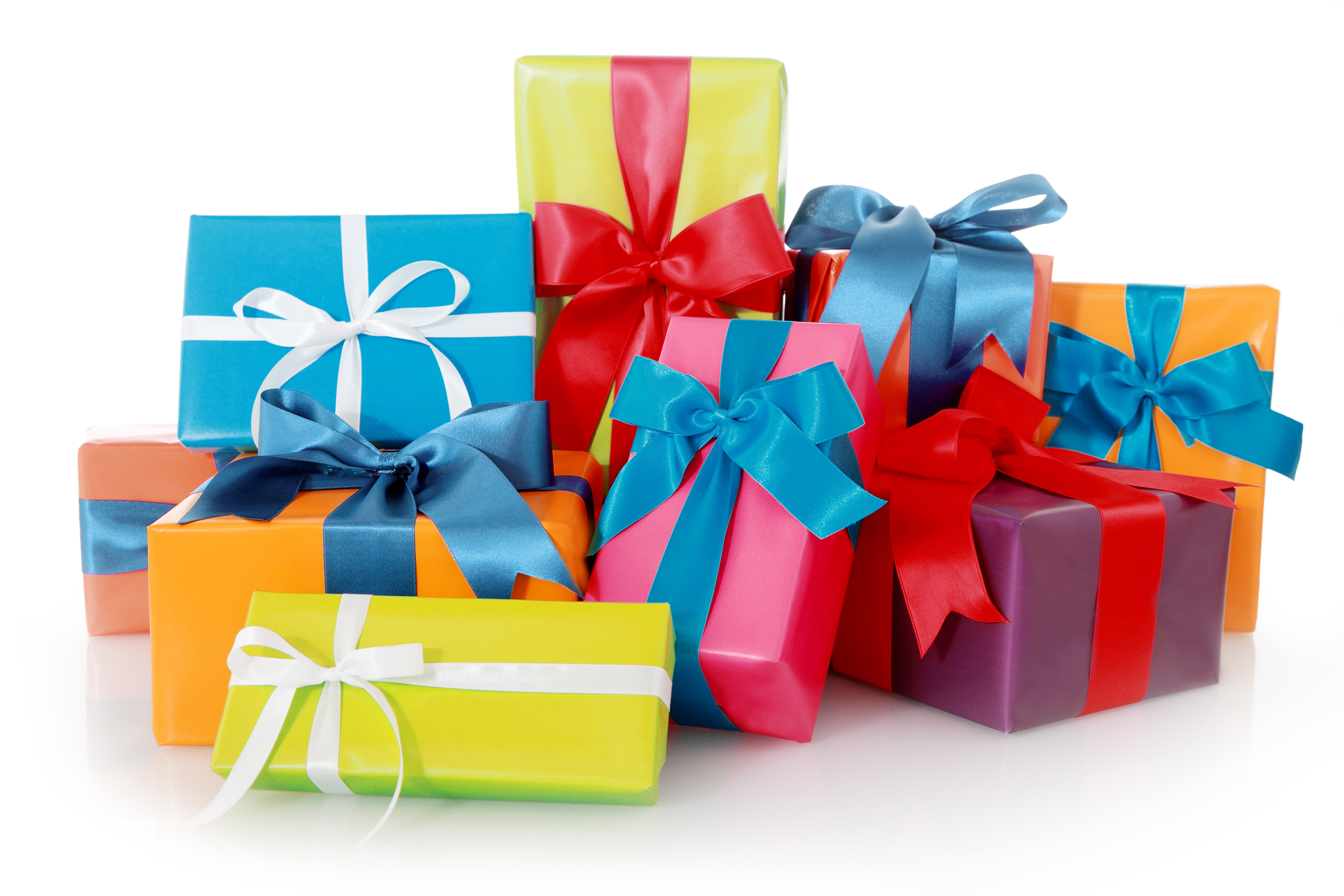 beaucoup de cadeaux d'anniversaire | Source : Shutterstock