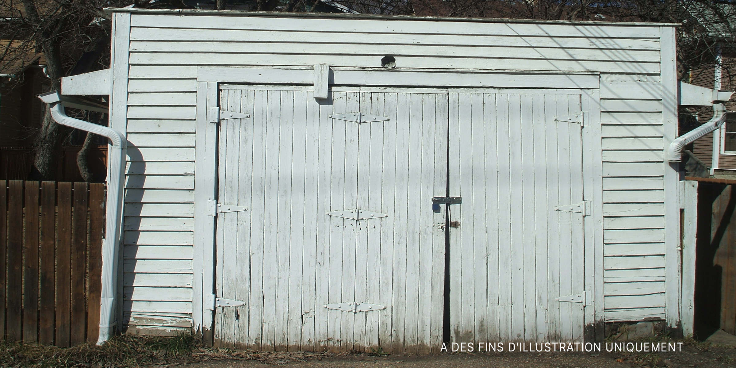 Un vieux garage | Photo : Flickr / PinkMoose (CC BY 2.0)