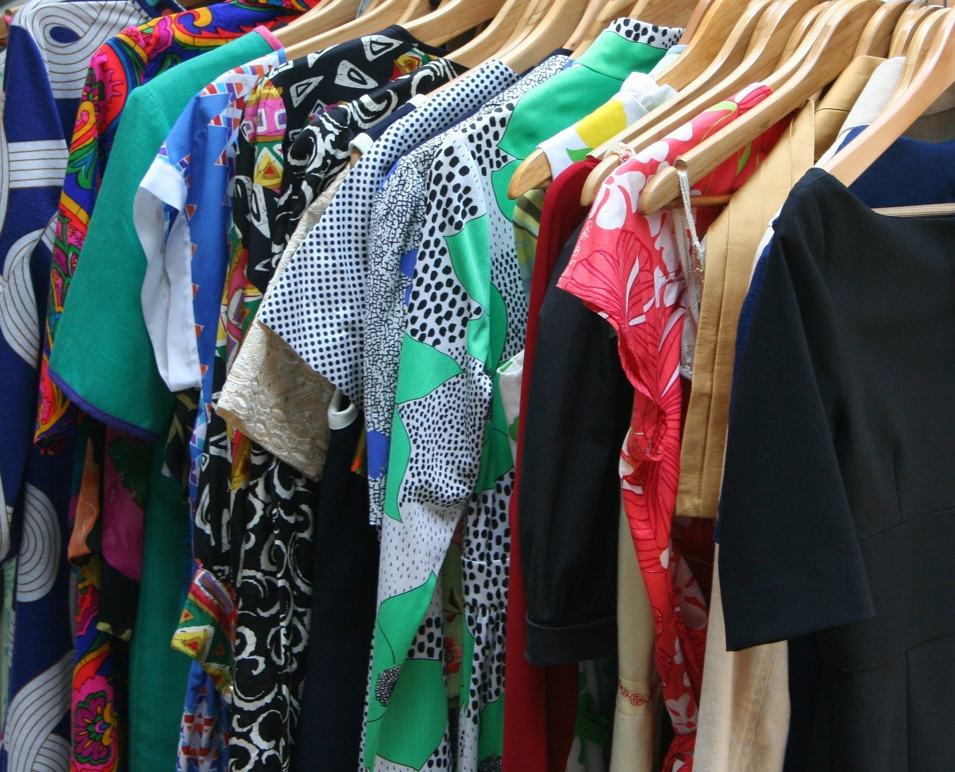 Des vêtements. | Photo : Pixabay