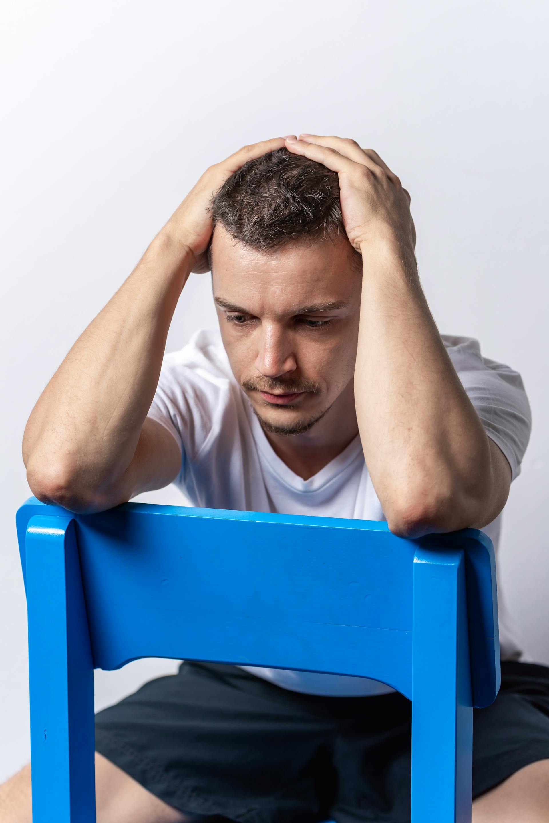 Un homme contrarié | Source : Pexels
