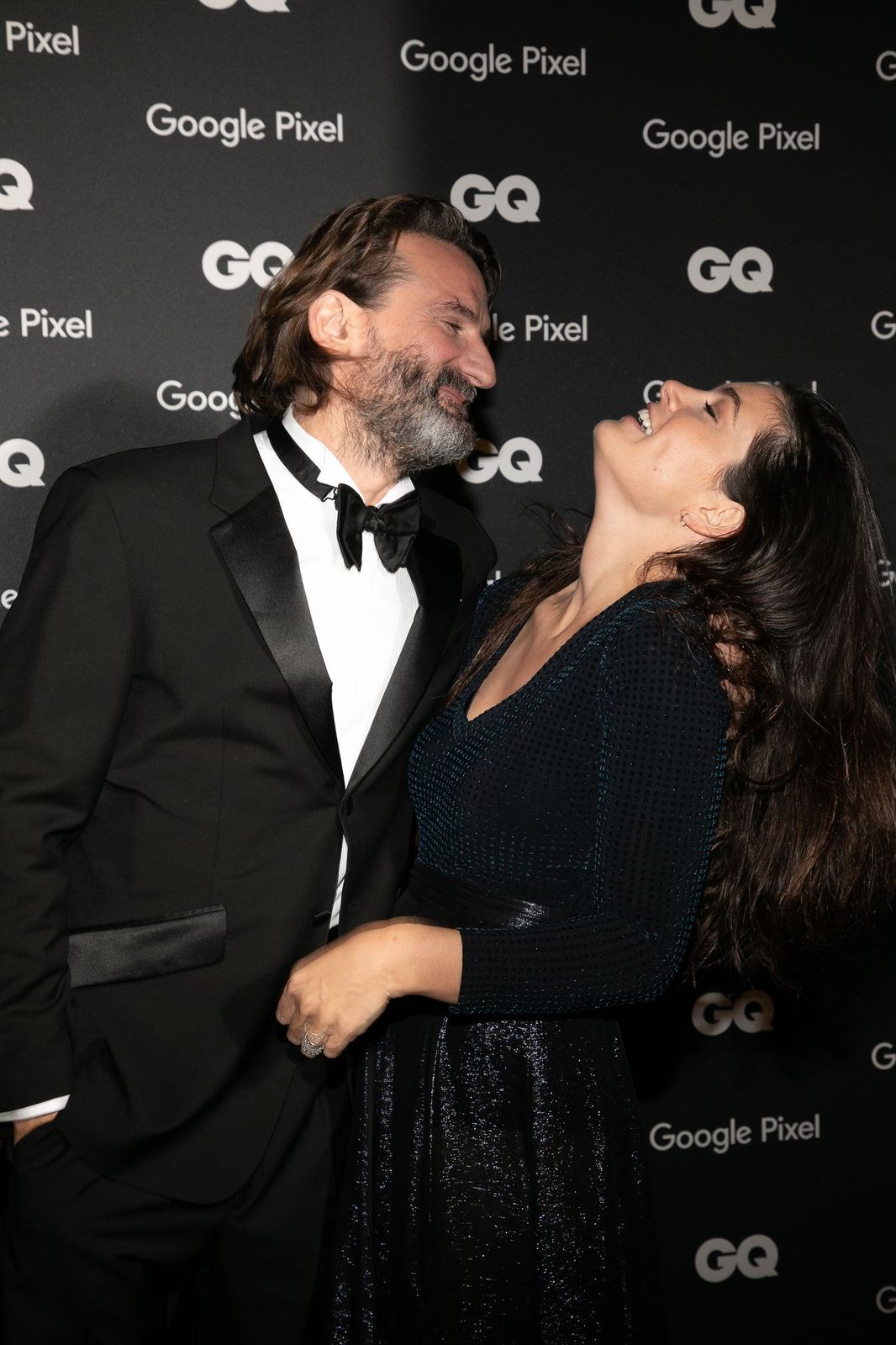 L'animateur Frédéric Beigbeder et son épouse Lara Micheli assistent à la remise des prix GQ Men of the Year 2018 au Centre Pompidou le 26 novembre 2018 à Paris, France. | Photo : Getty Images