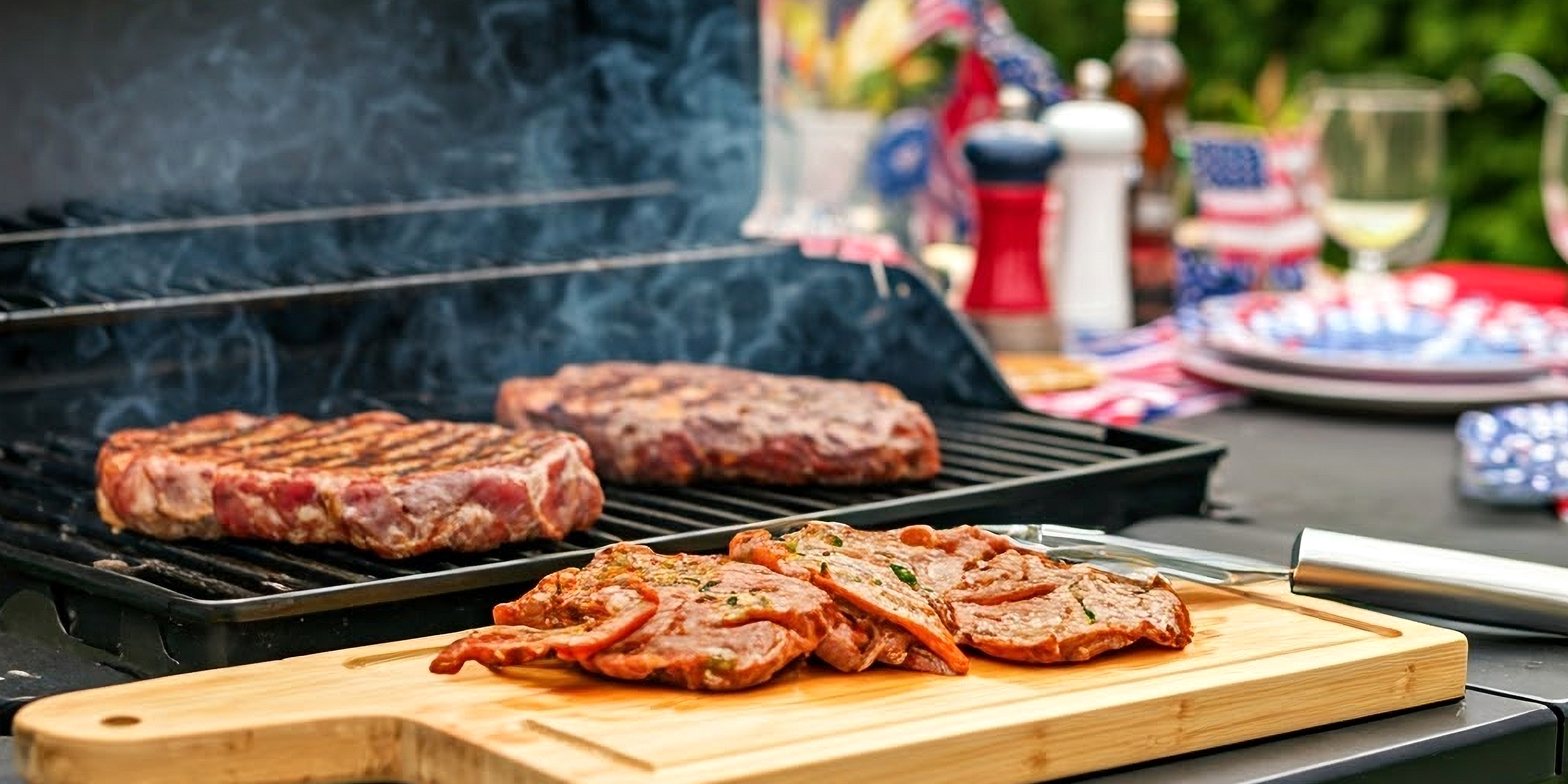 Viande grillée sur un barbecue | Source : Shutterstock